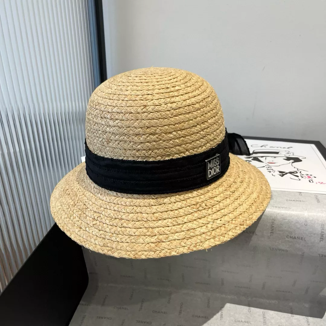 Christian Dior Caps SmartChoice 7402