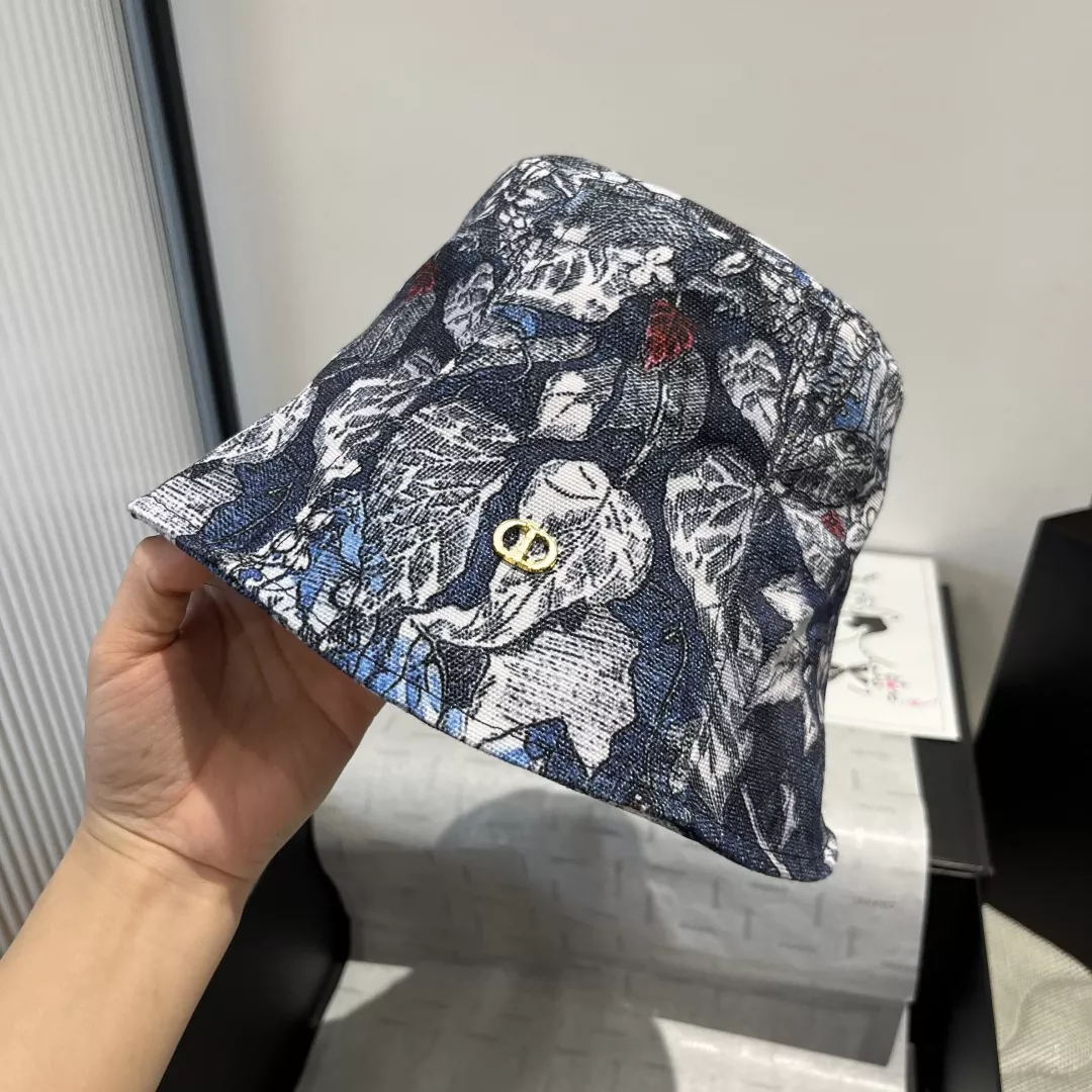 Christian Dior Caps Sophisticated 4621