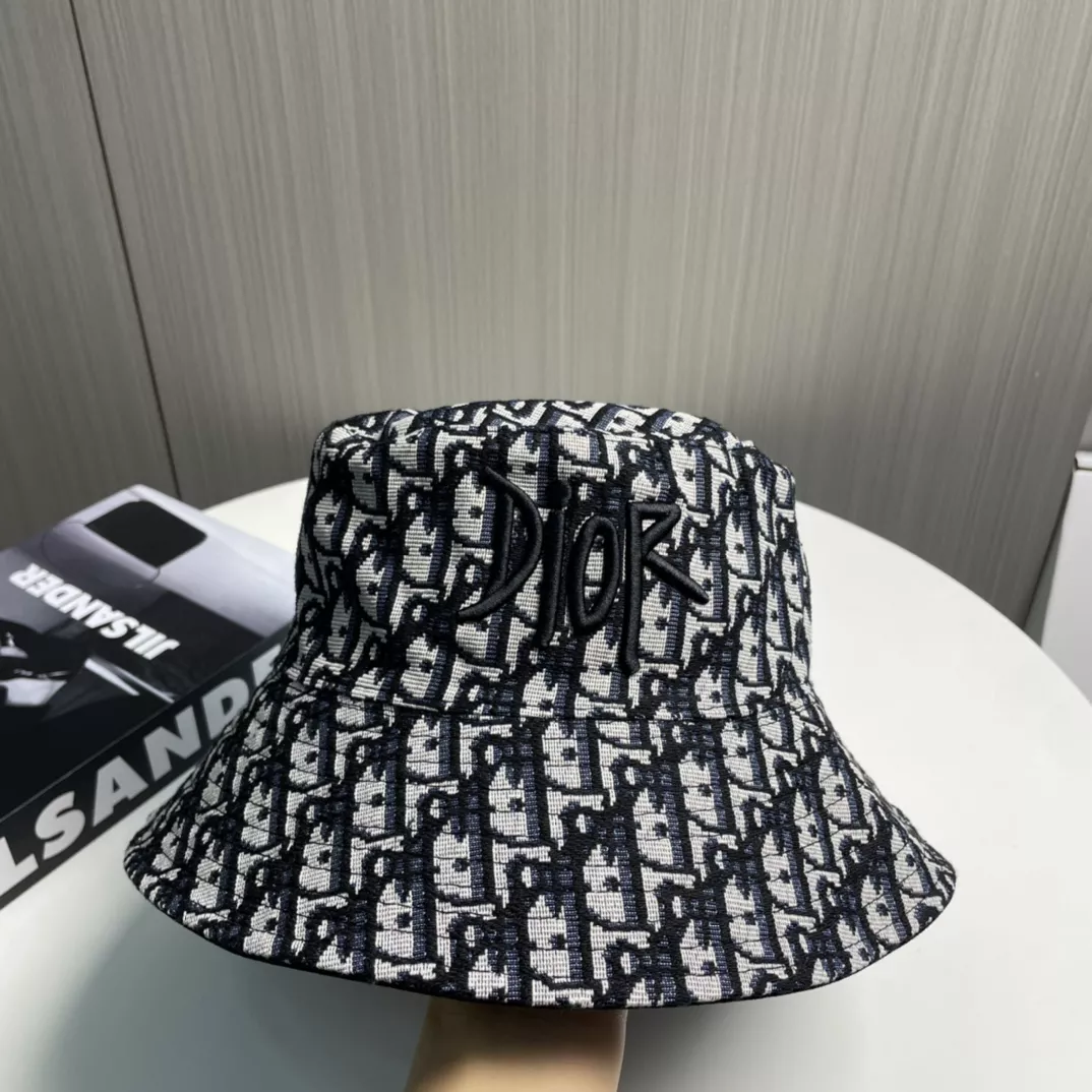 Christian Dior Caps Sophisticated 8870