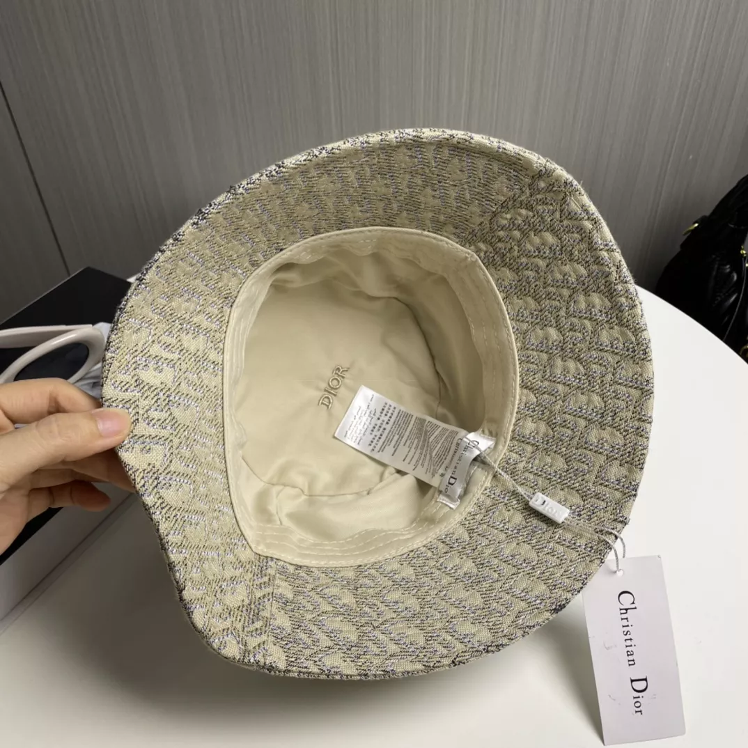 Christian Dior Caps SportInspired 8872