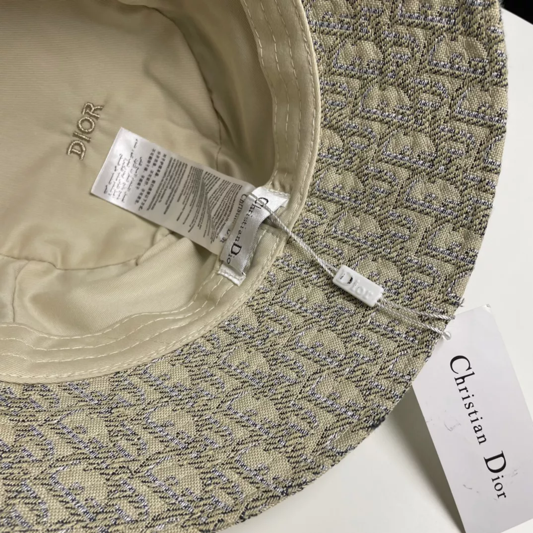 Christian Dior Caps SportInspired 8872