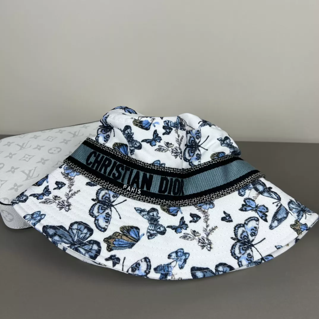 Christian Dior Caps TopPick 6818
