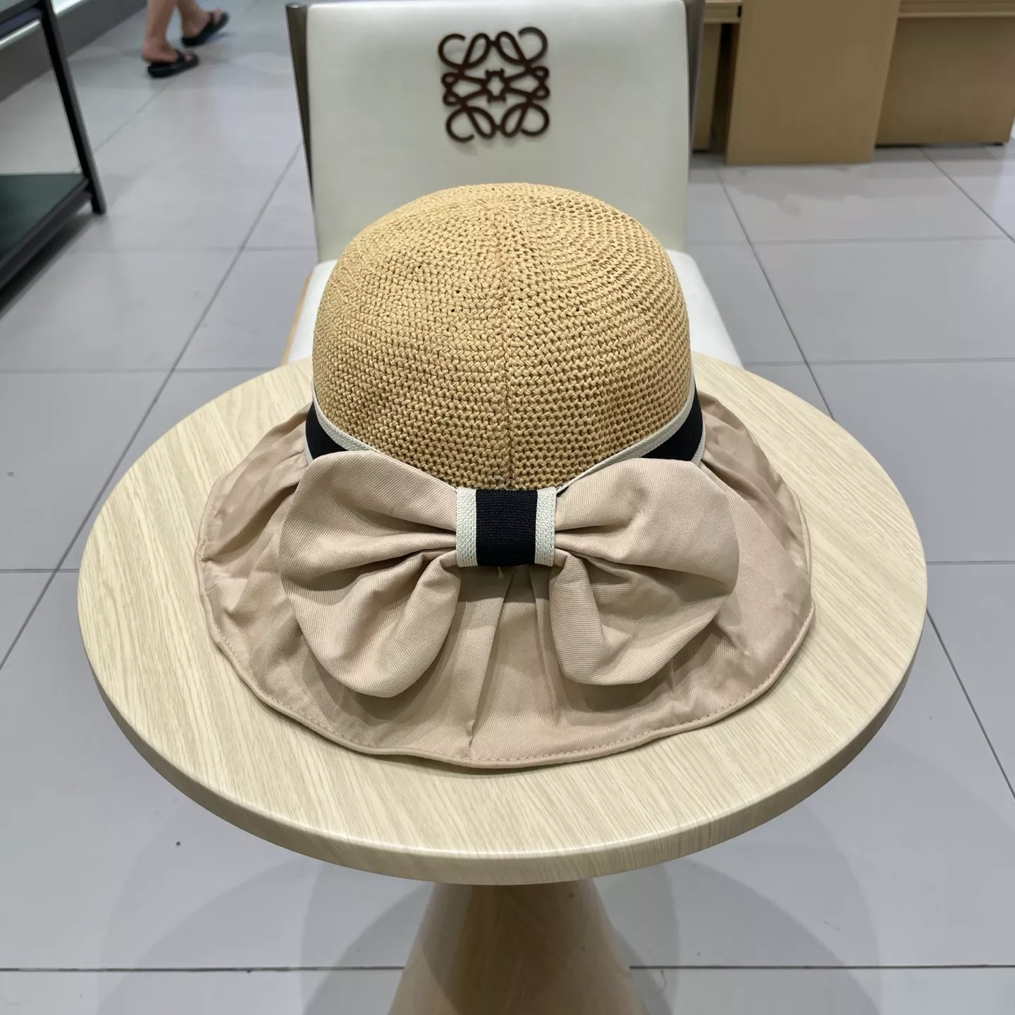 Christian Dior Caps TopPick 8068