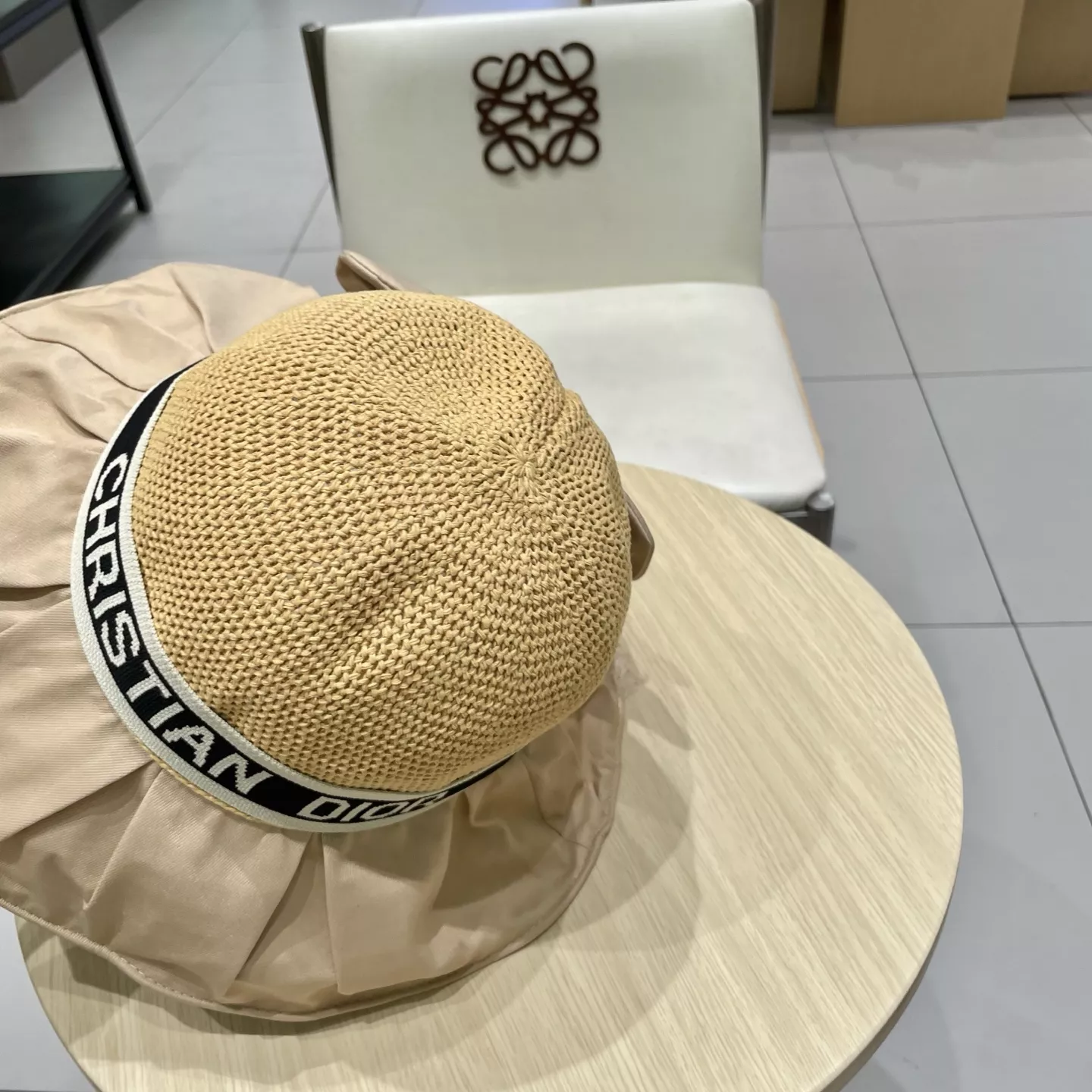 Christian Dior Caps TopPick 8068