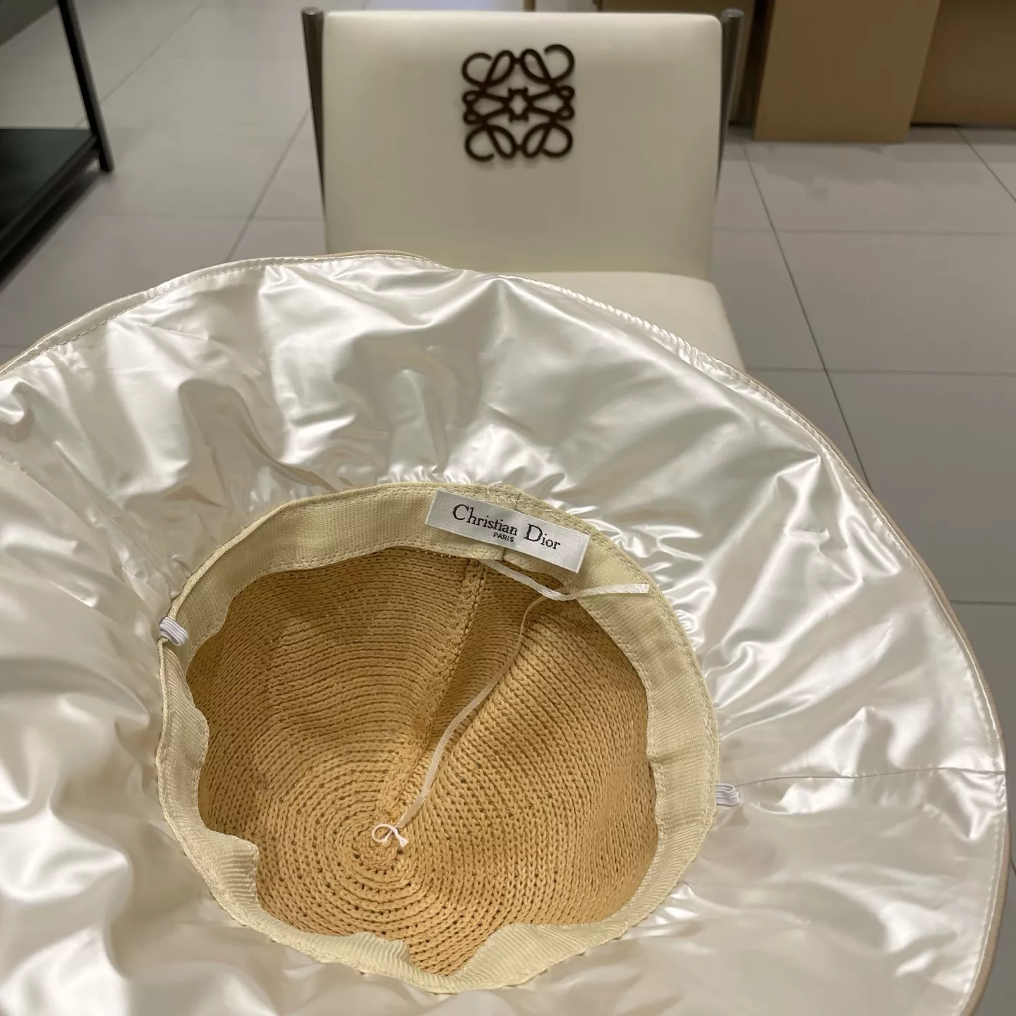 Christian Dior Caps TopPick 8068