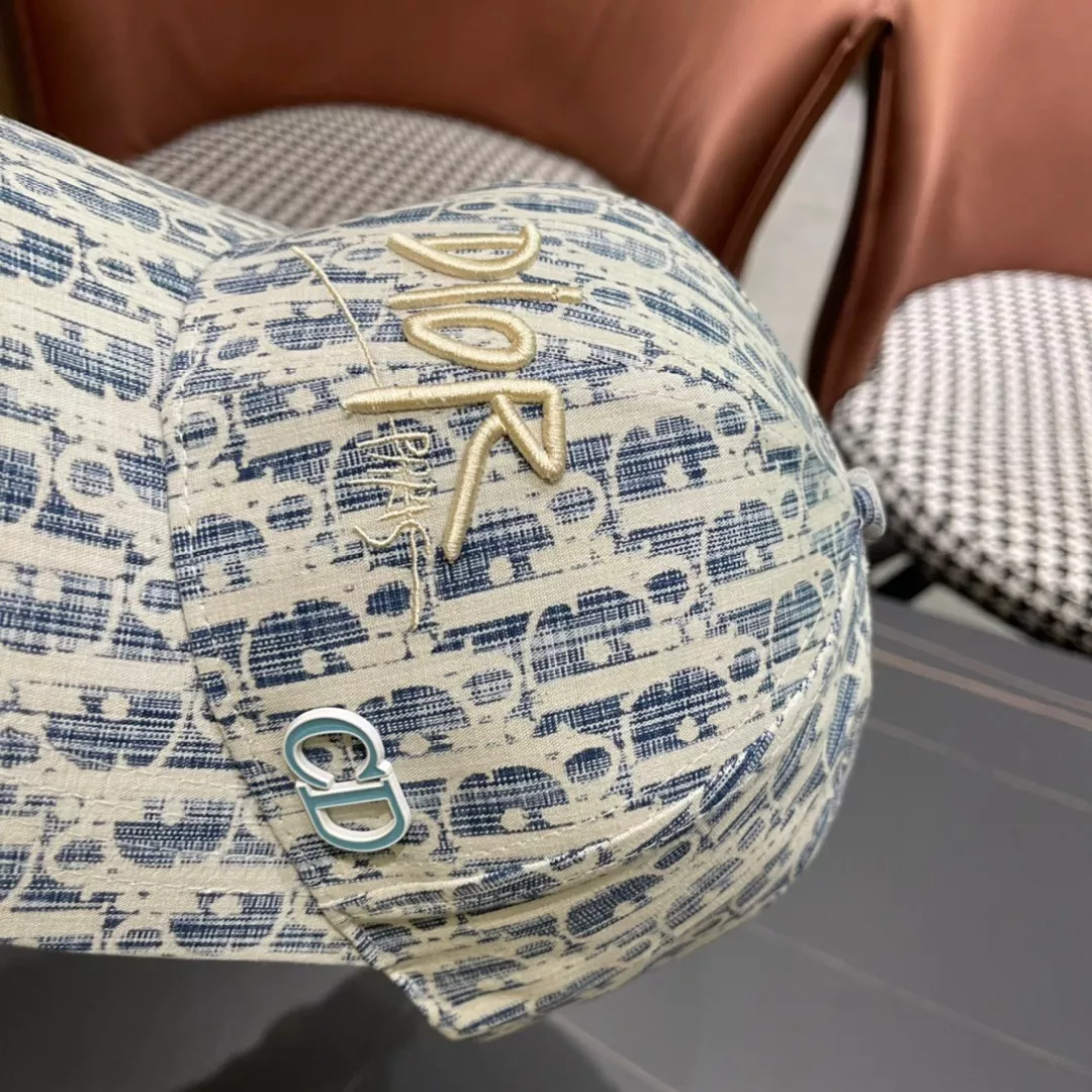 Christian Dior Caps TopPick 9069