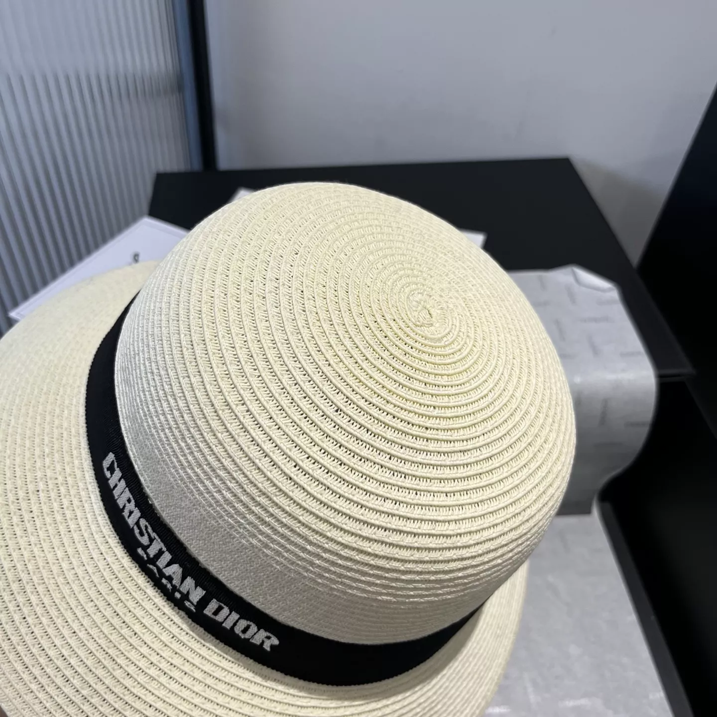 Christian Dior Caps TopPick 9347