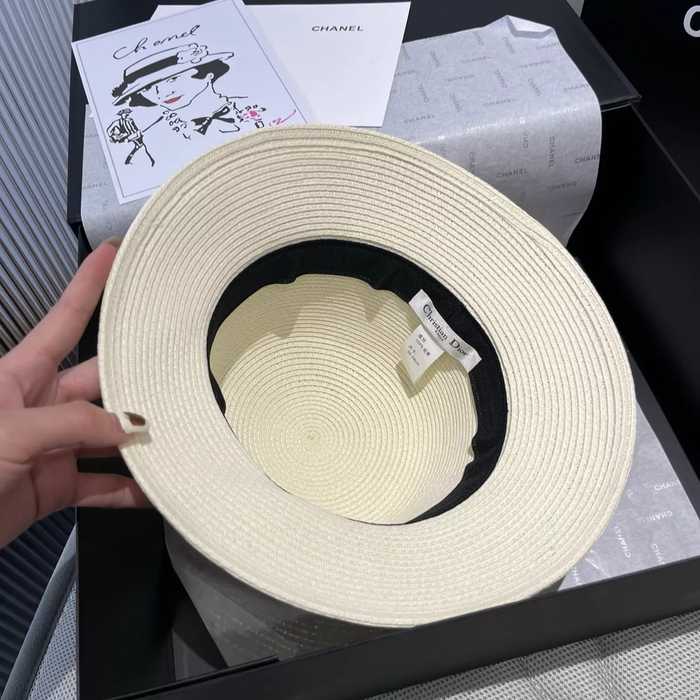 Christian Dior Caps TopPick 9347