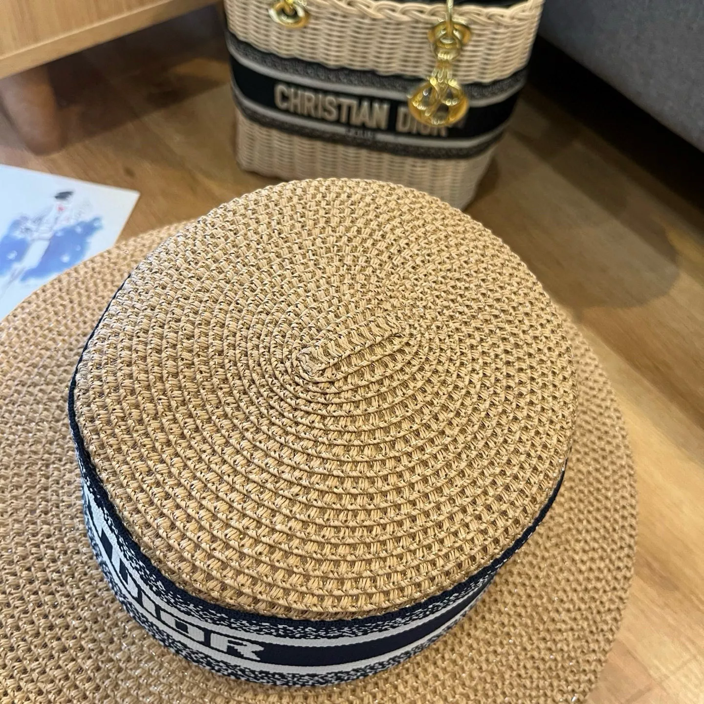 Christian Dior Caps Trendsetting 6397