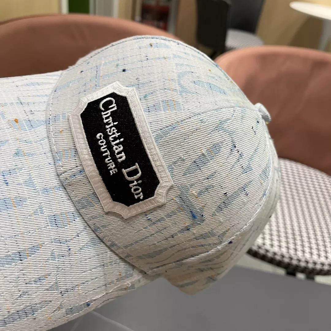 Christian Dior Caps Versatile 8003