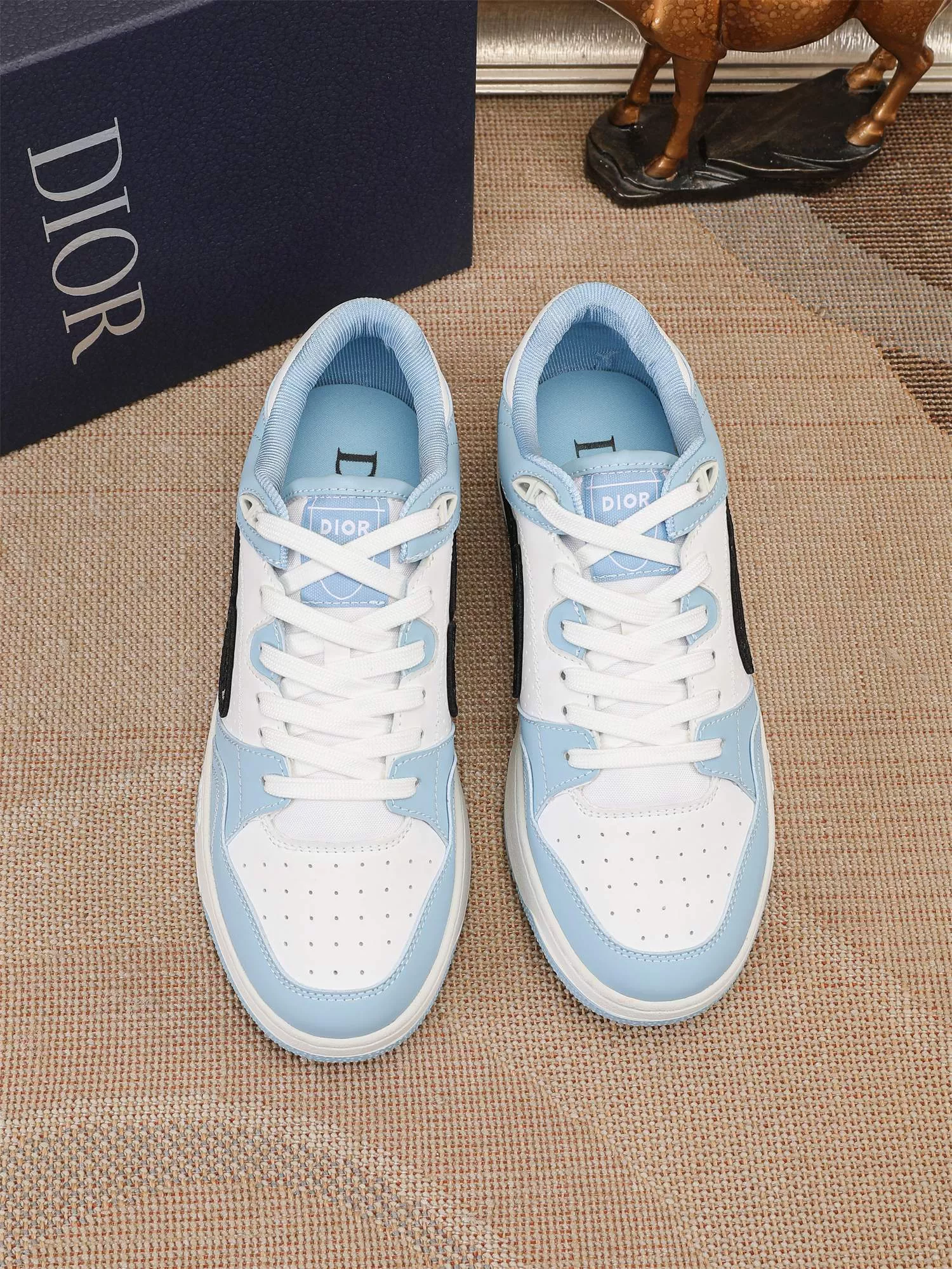 Christian Dior Casual Shoes For Men Sleek 8953