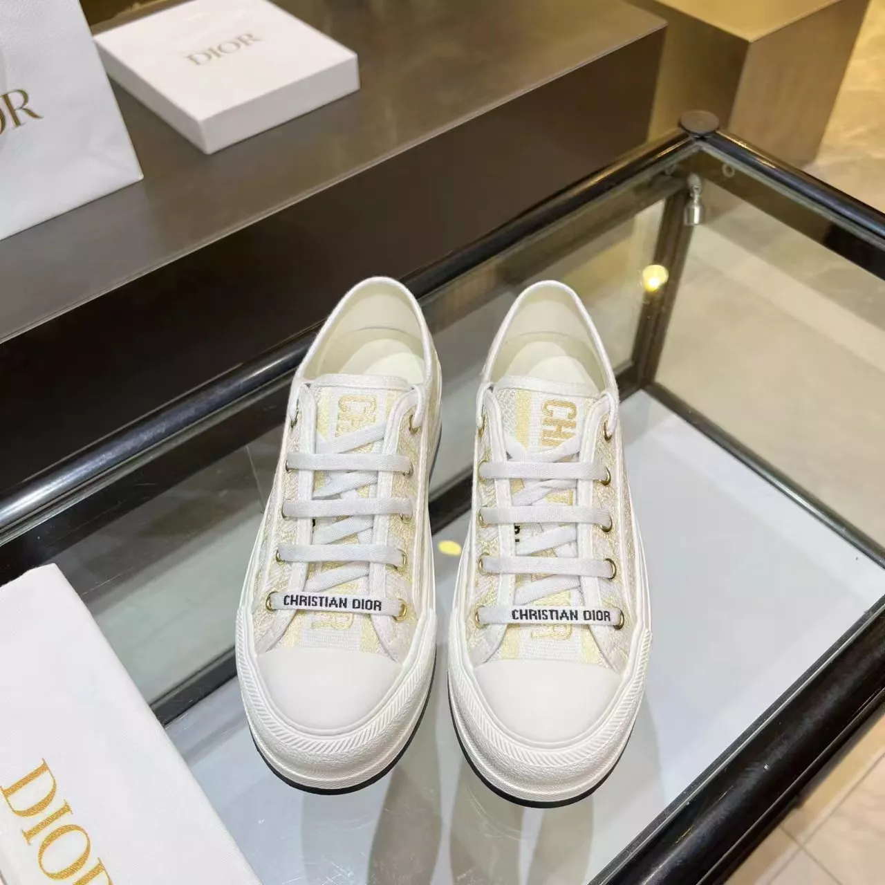 Christian Dior Casual Shoes For Women AllSeason 3106