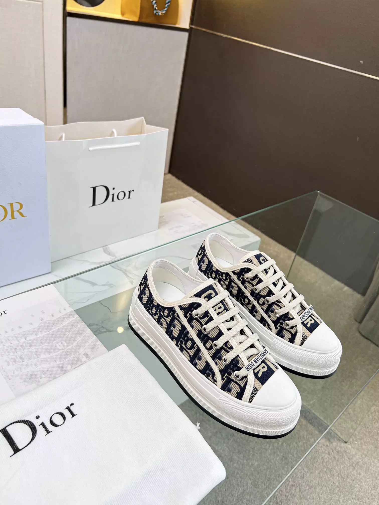 Christian Dior Casual Shoes For Women Classic 9822