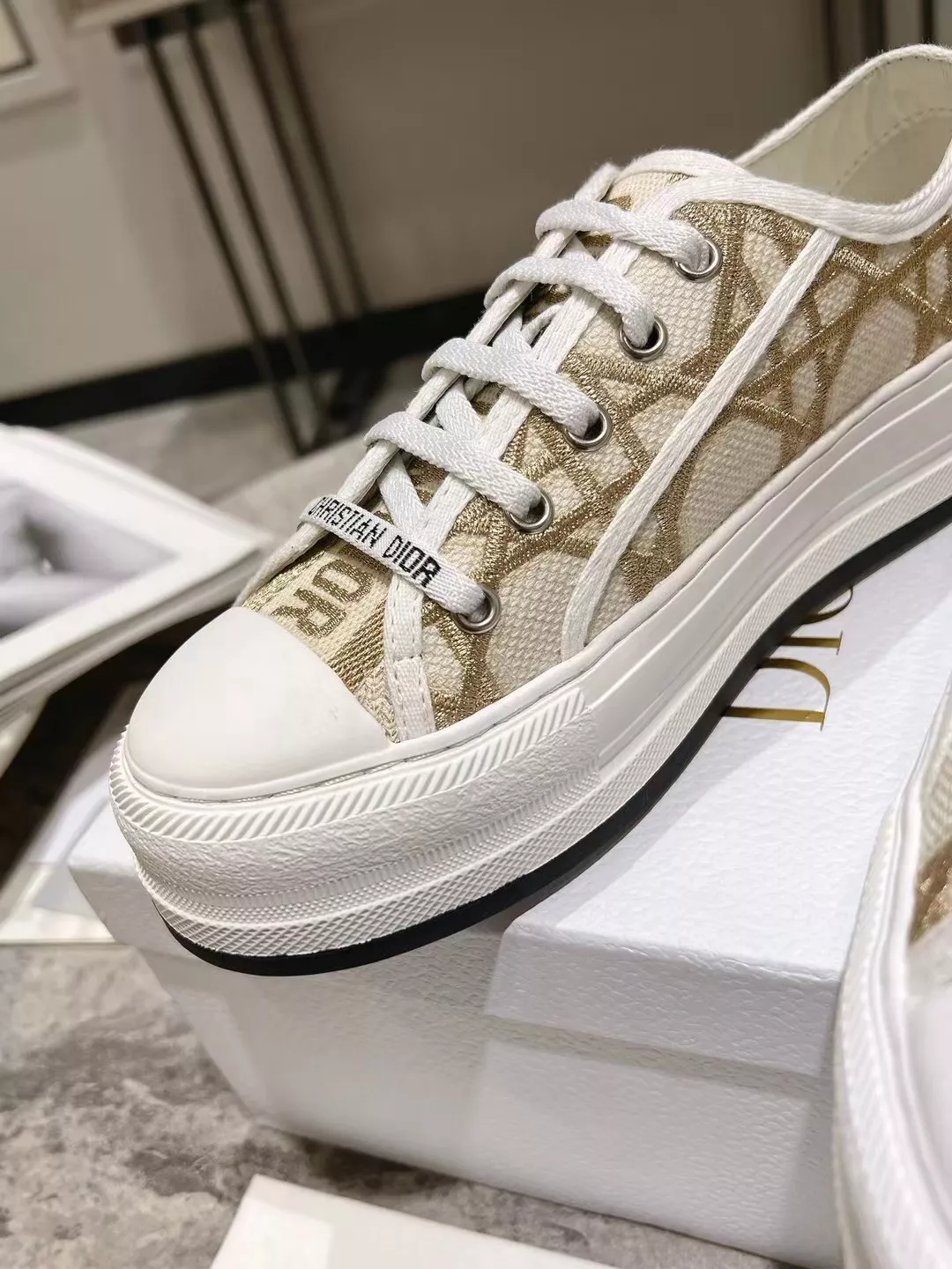 Christian Dior Casual Shoes For Women Durable 4323