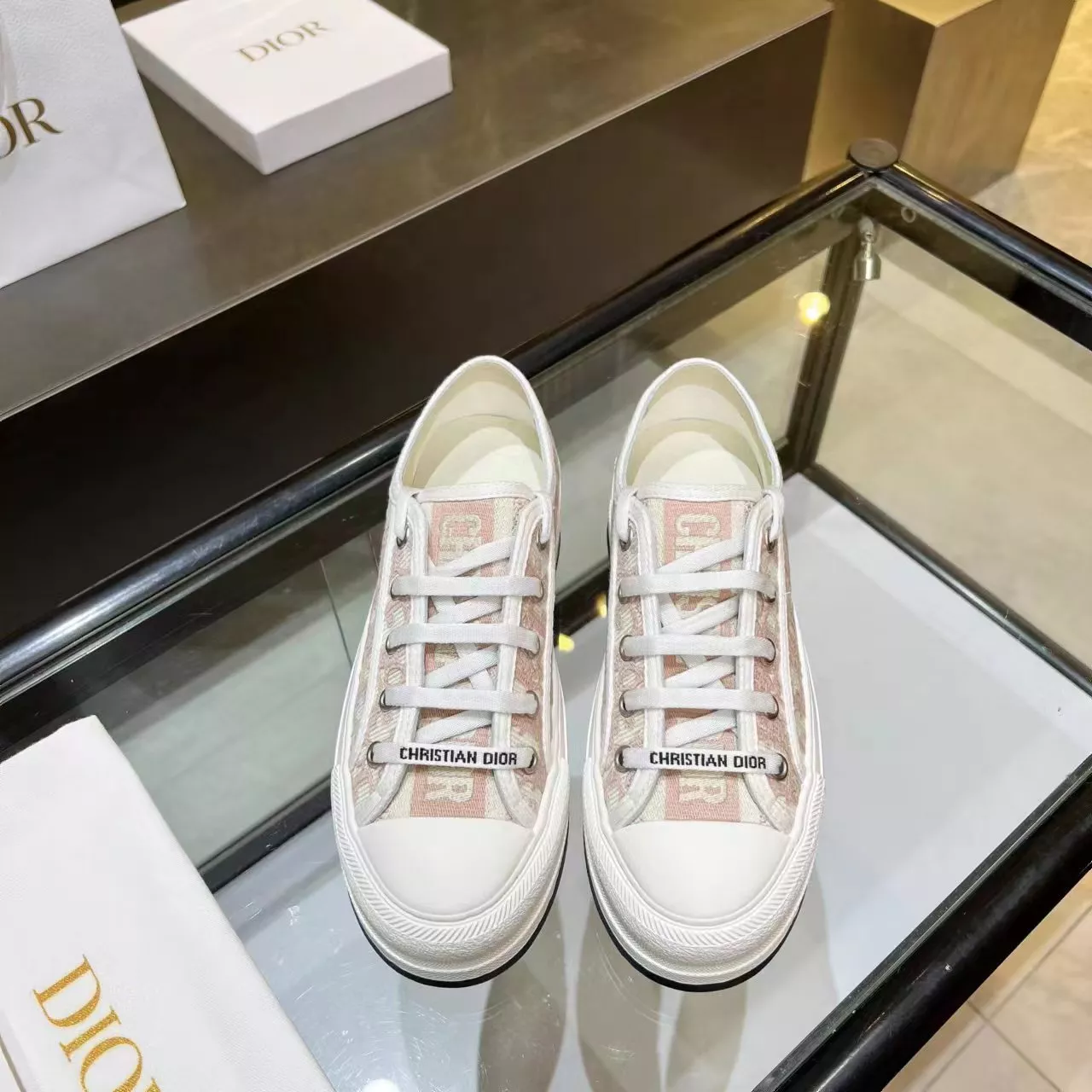 Christian Dior Casual Shoes For Women Durable 9180