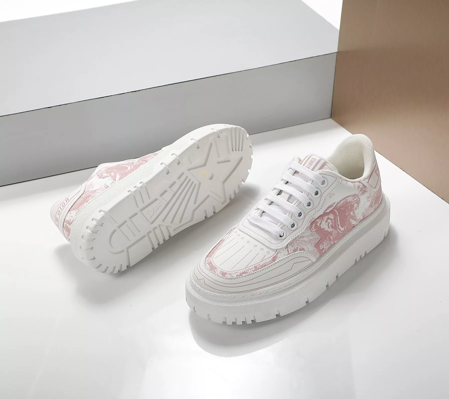 Christian Dior Casual Shoes For Women Reliable 6895