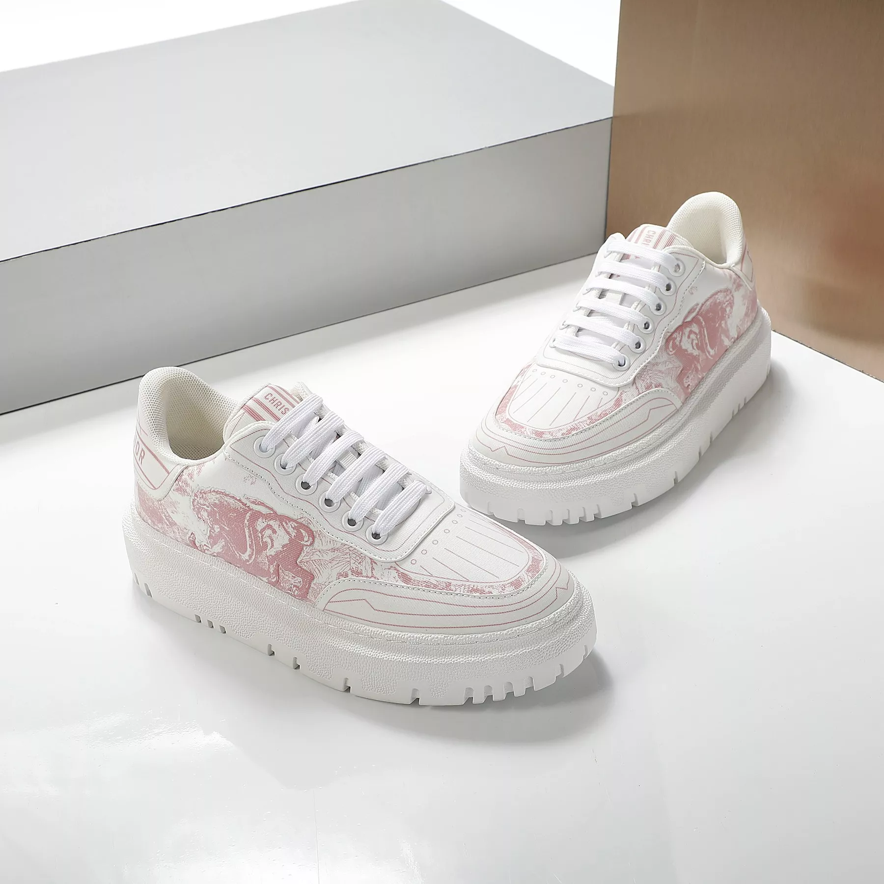 Christian Dior Casual Shoes For Women Reliable 6895