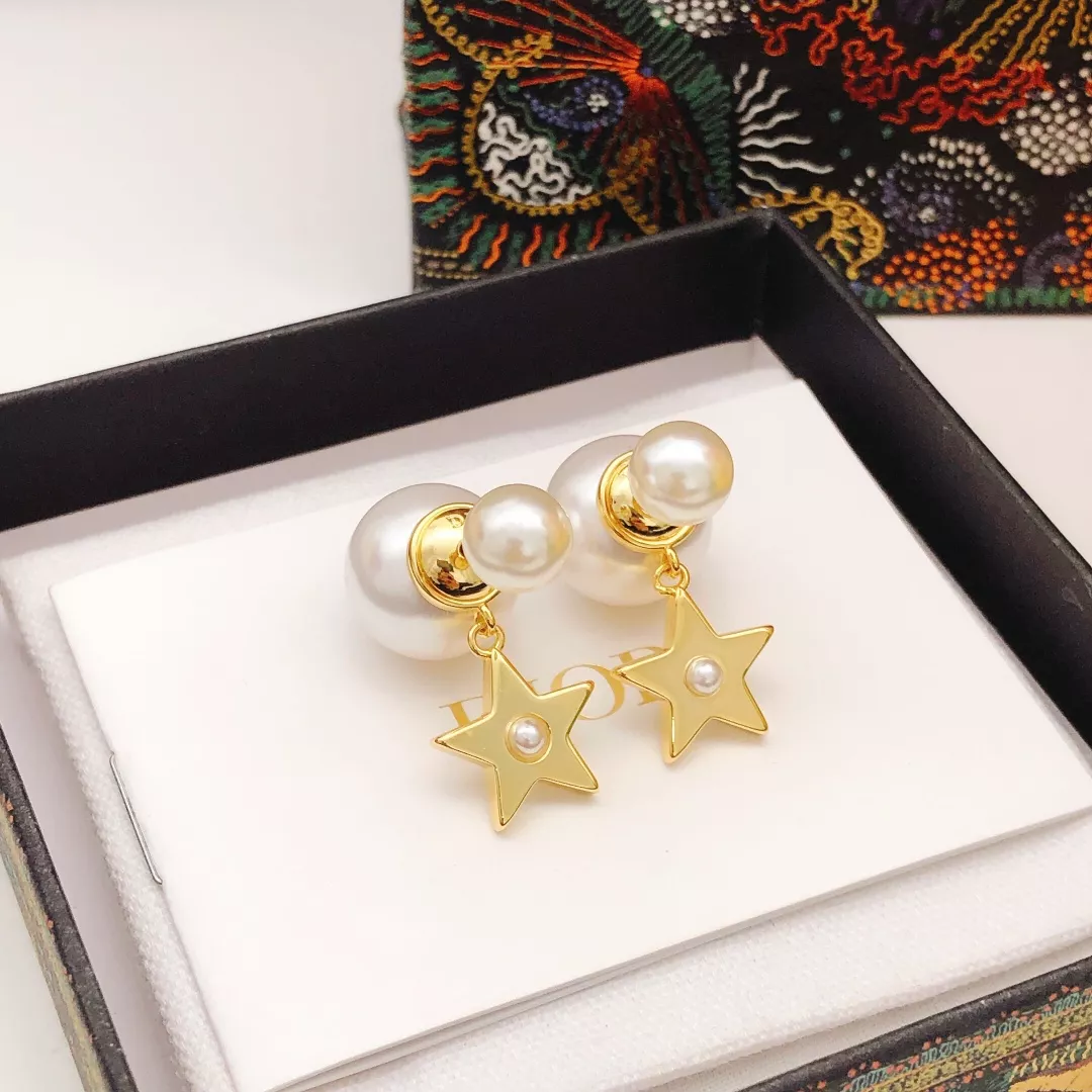 Christian Dior Earrings For Women Compact 6859