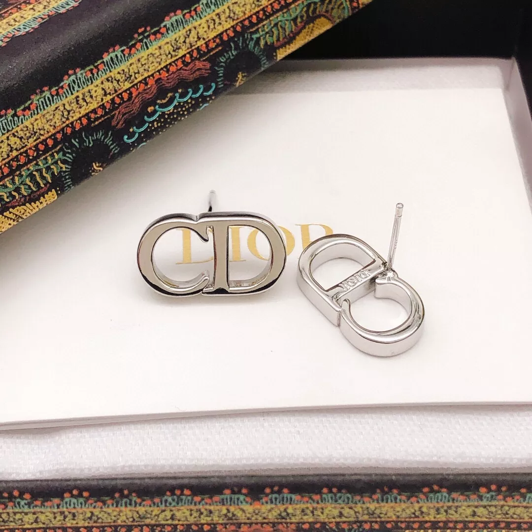 Christian Dior Earrings For Women Durable 178