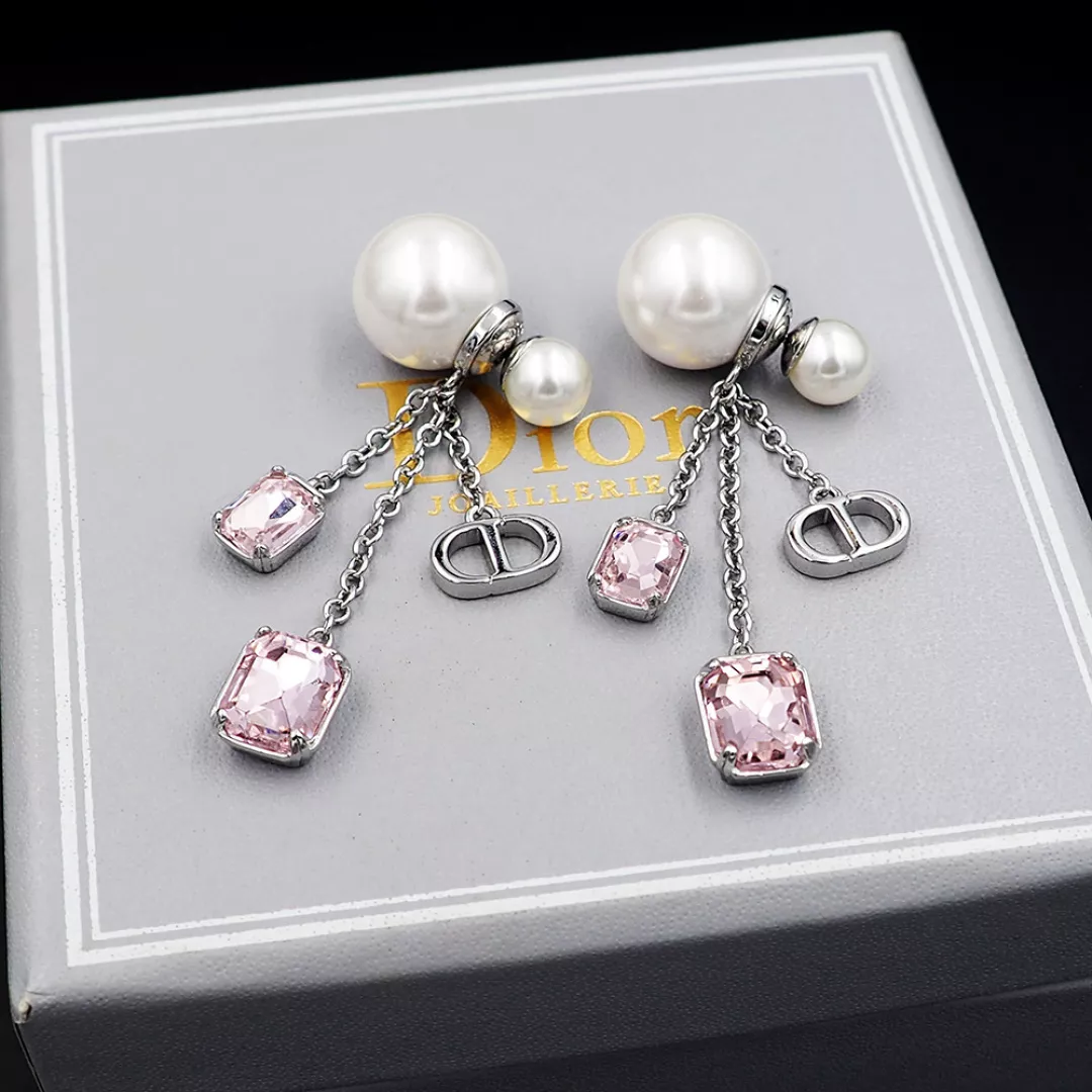 Christian Dior Earrings For Women Sleek 7123