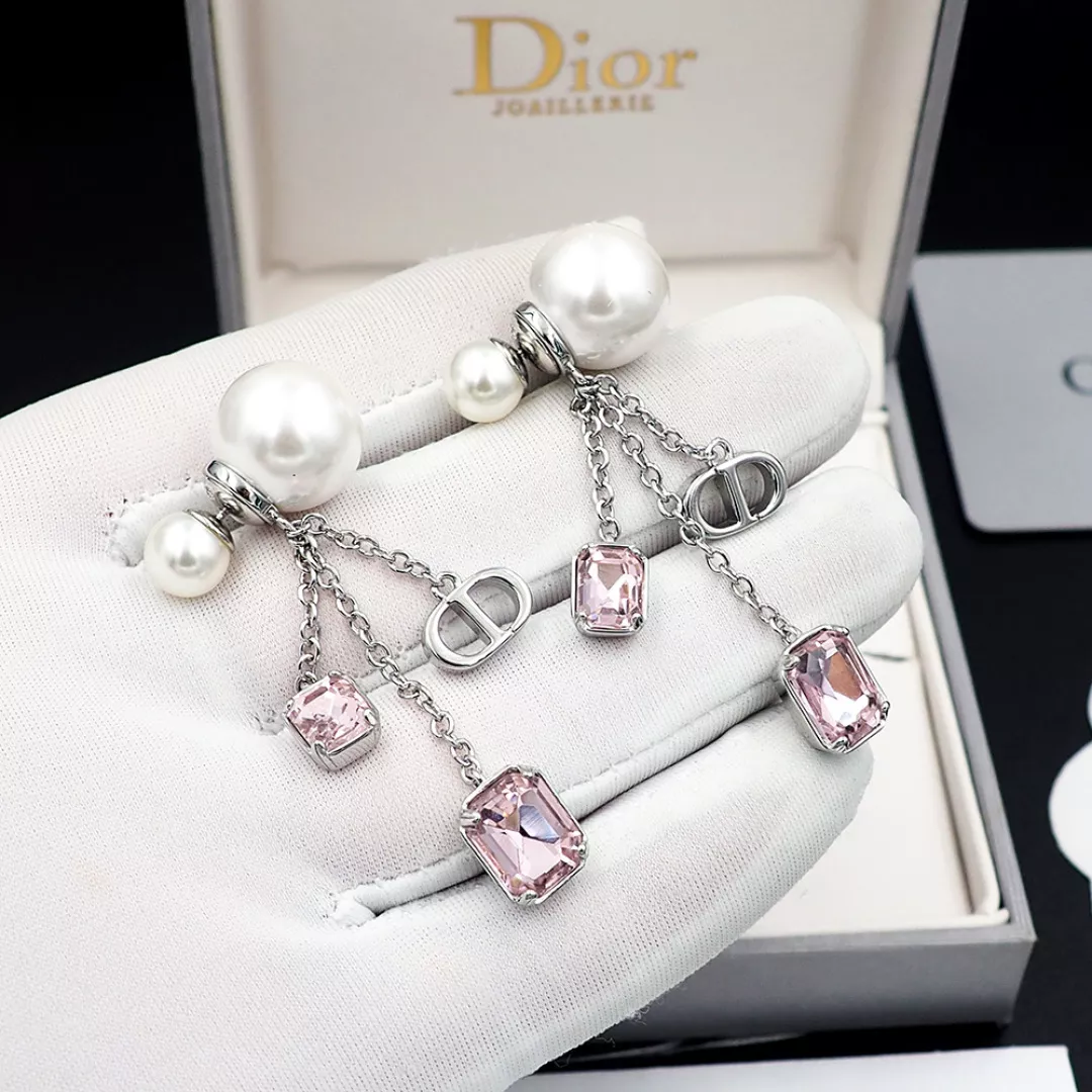 Christian Dior Earrings For Women Sleek 7123