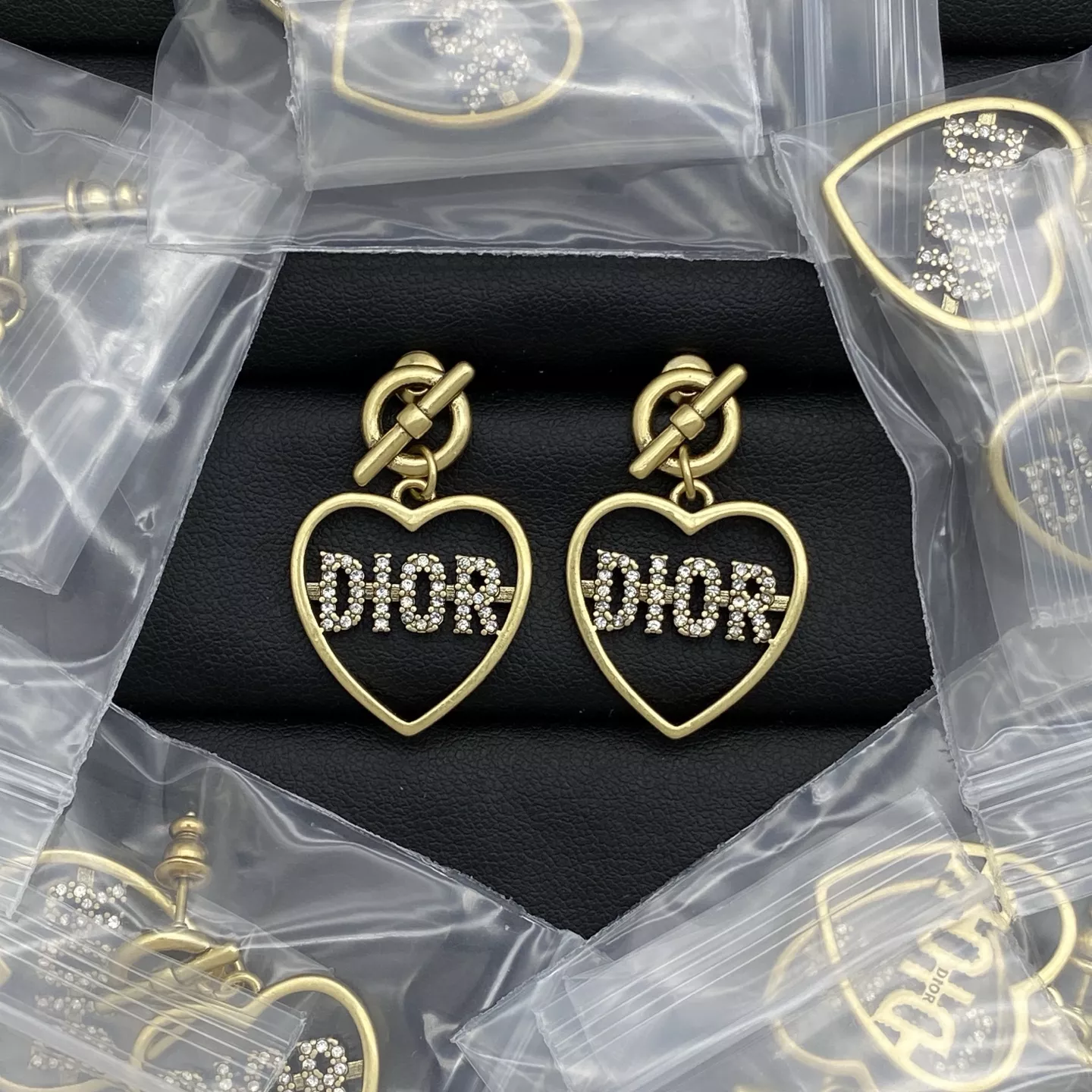 Christian Dior Earrings For Women Sleek 7956