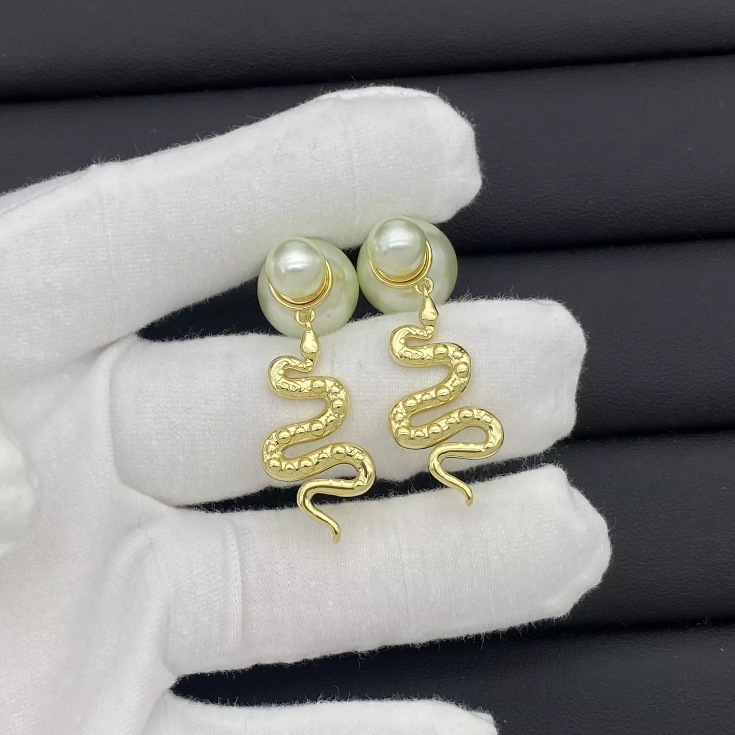 Christian Dior Earrings For Women Timeless 5755