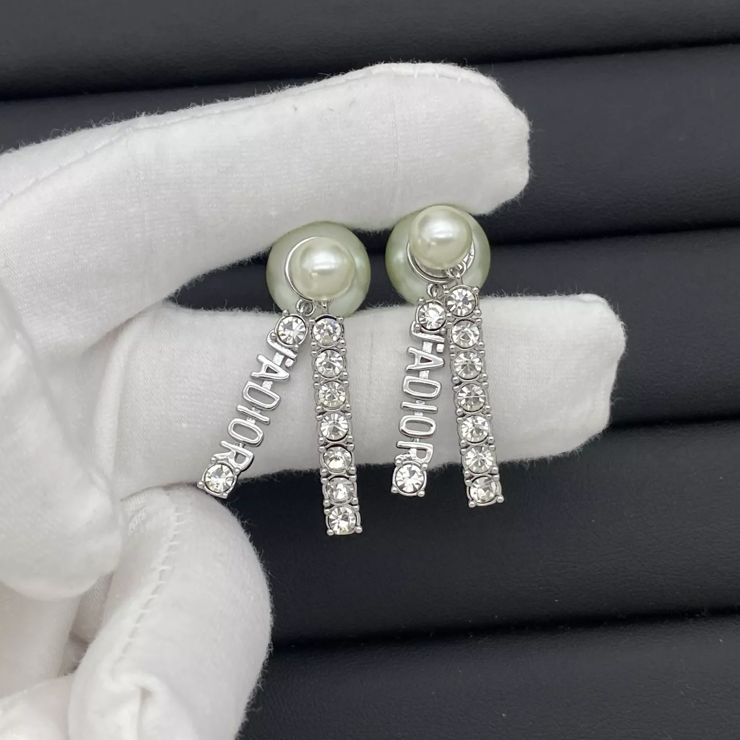 Christian Dior Earrings For Women Versatile 2183