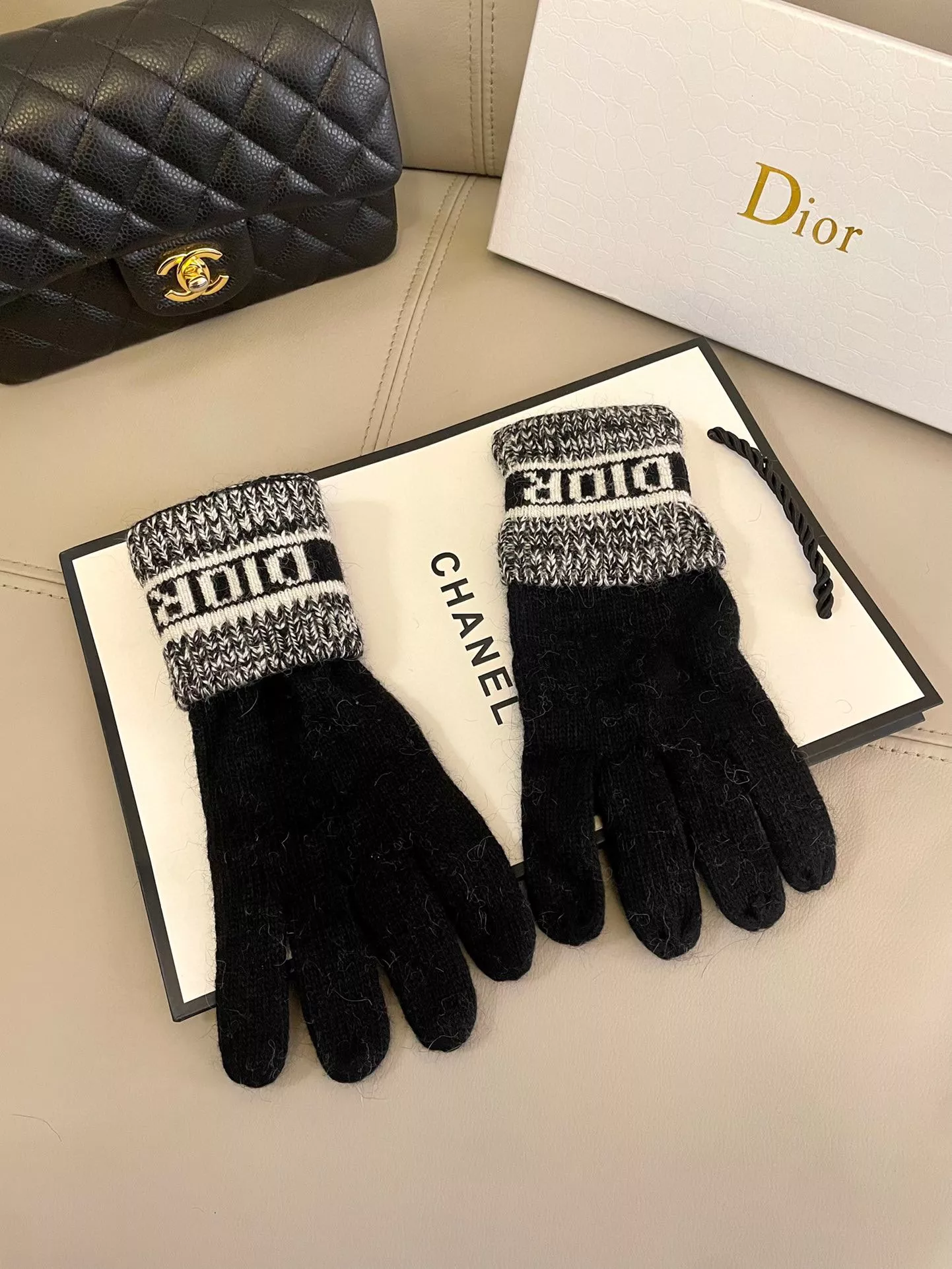 Christian Dior Gloves Comfortable 1975