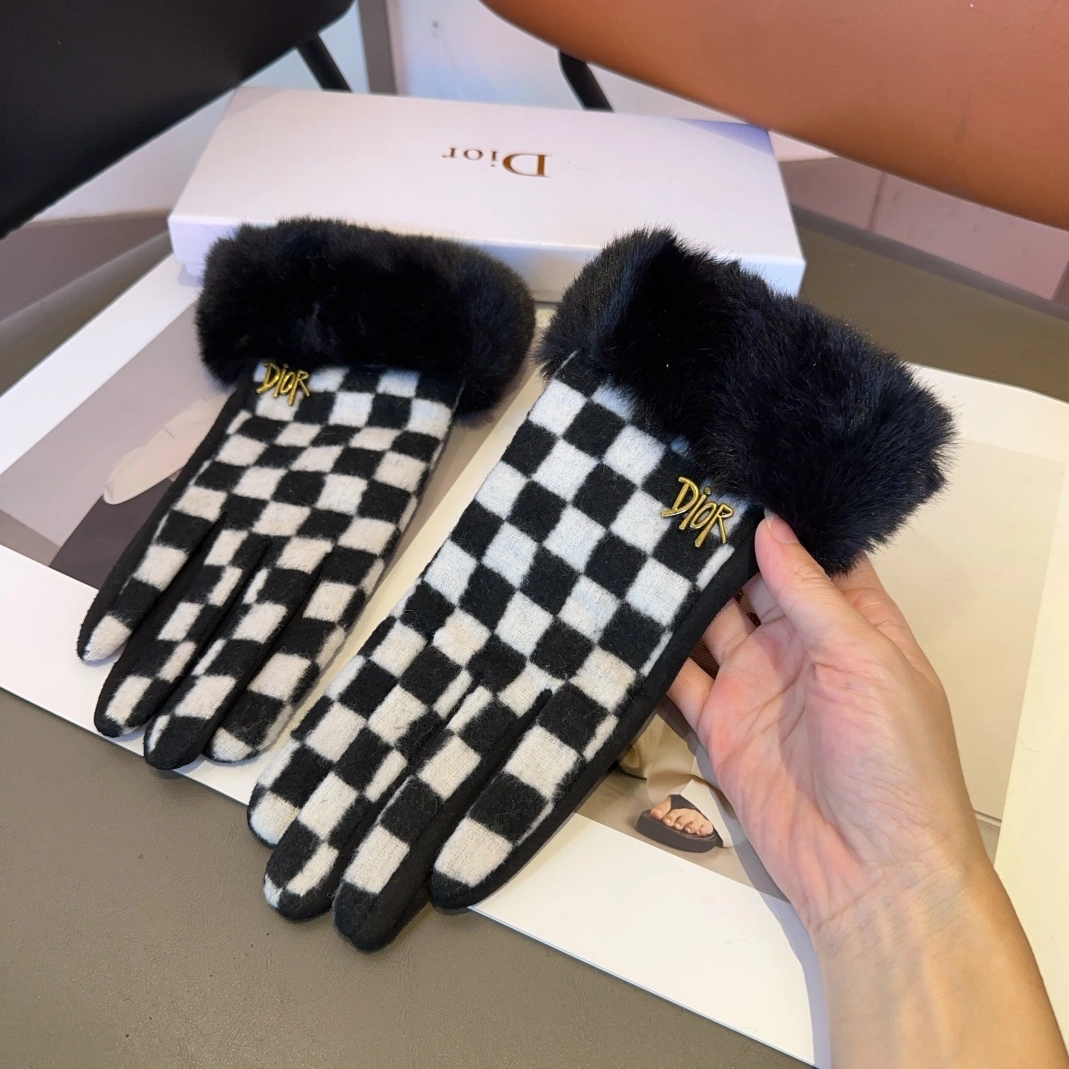 Christian Dior Gloves For Women Bold 1953