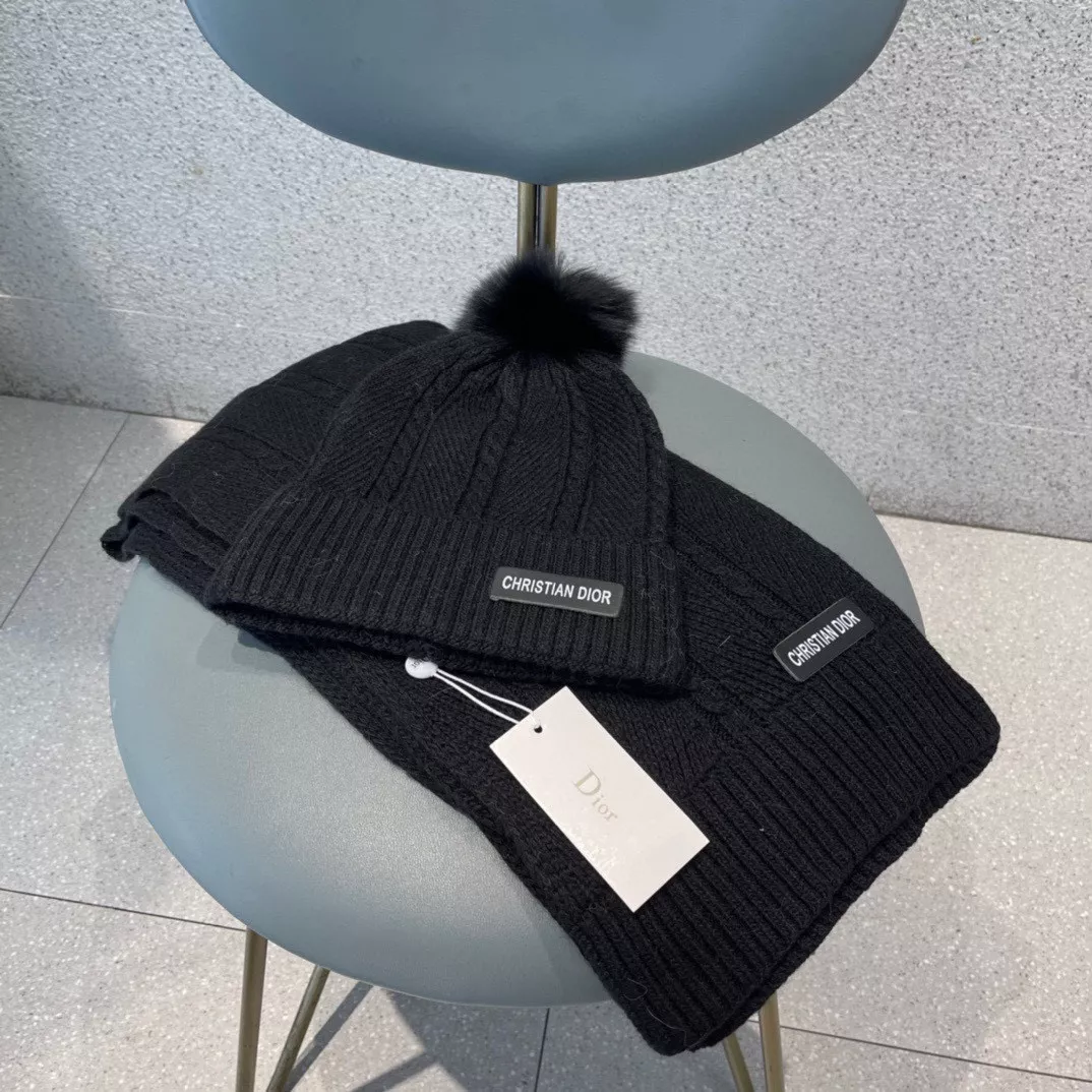 Christian Dior Hat and Scarf Set Comfortable 7807