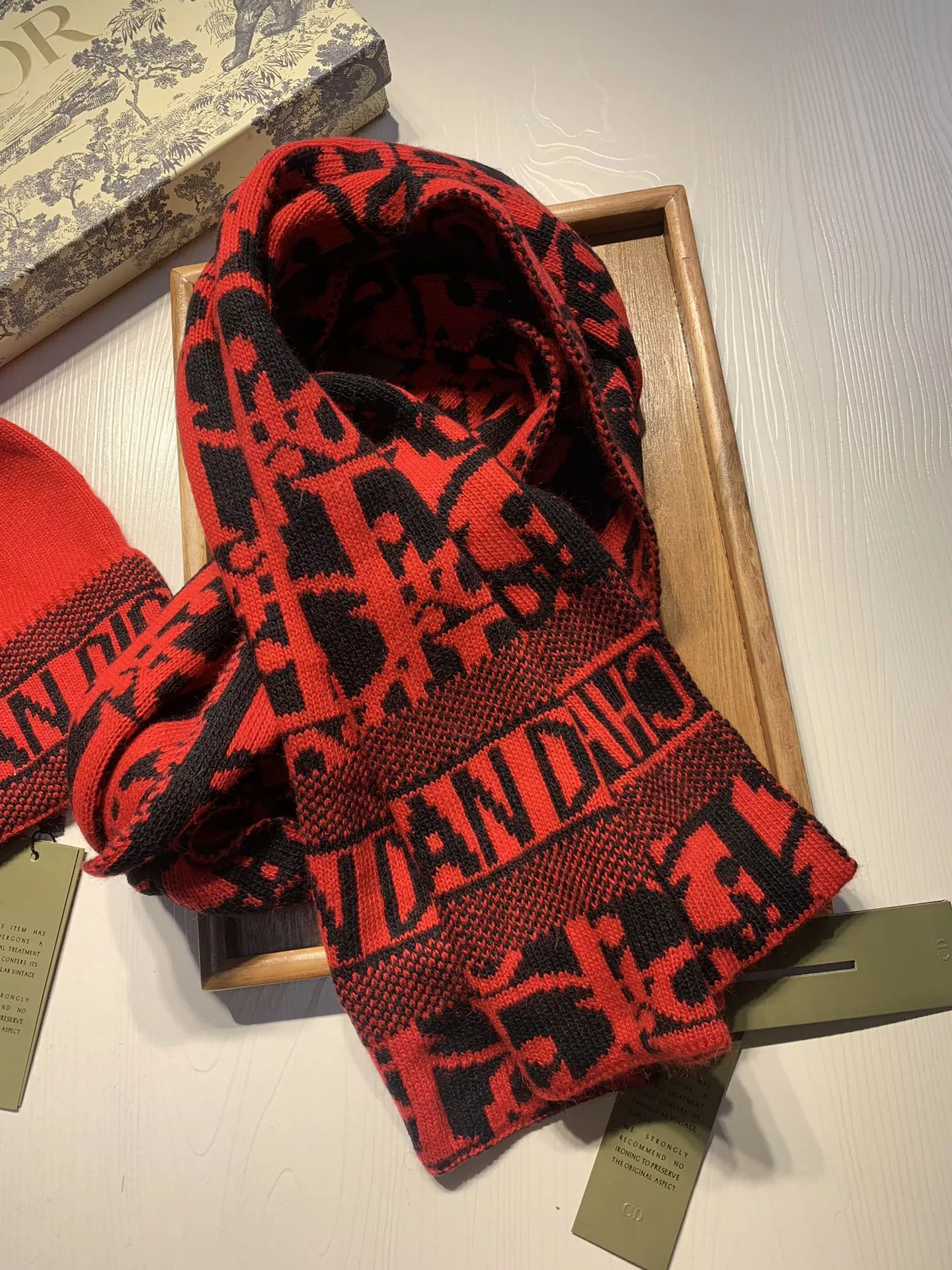 Christian Dior Hat and Scarf Set DailyWear 2543
