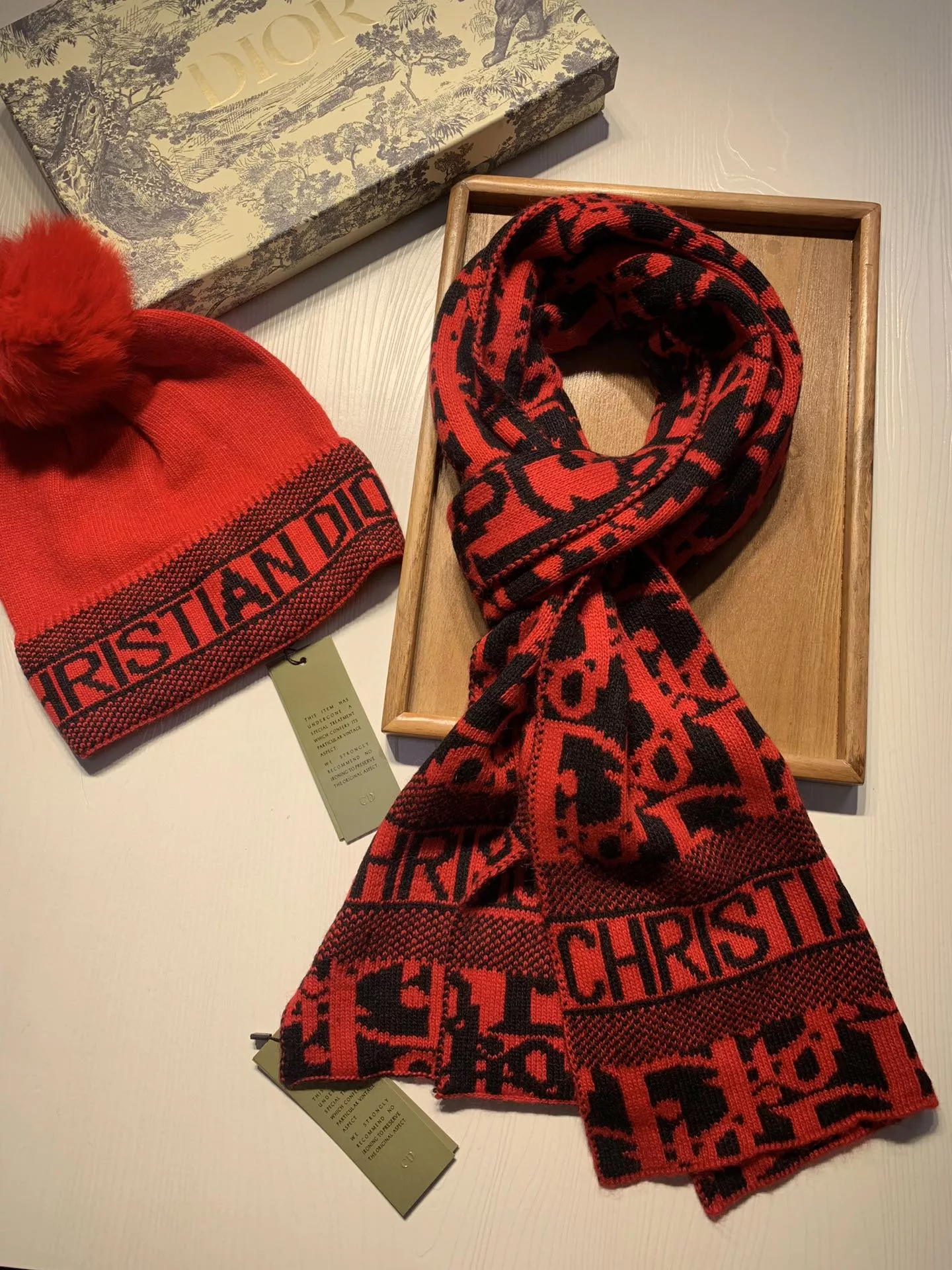 Christian Dior Hat and Scarf Set DailyWear 2543