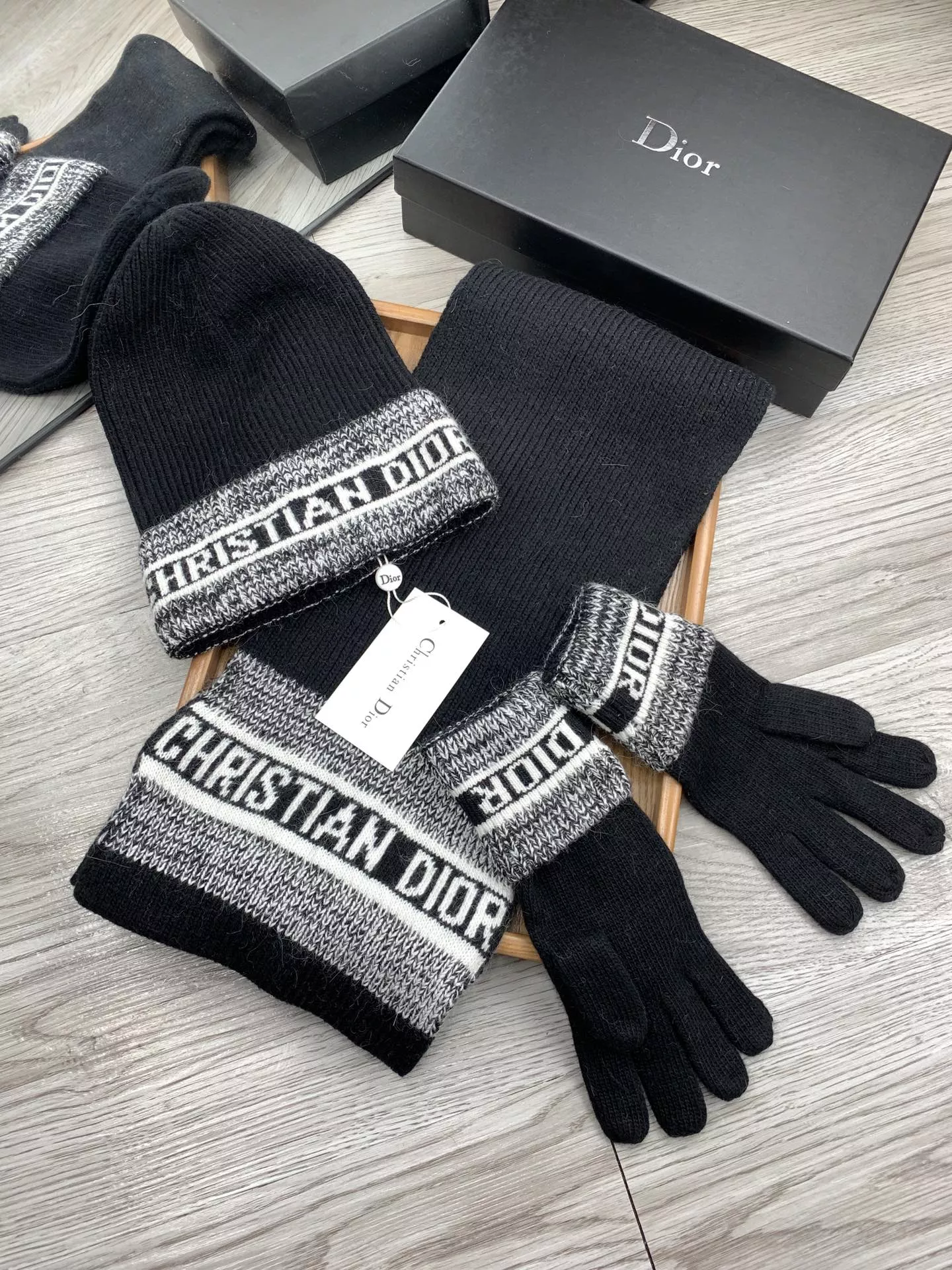 Christian Dior Hat and Scarf Set DailyWear 6165