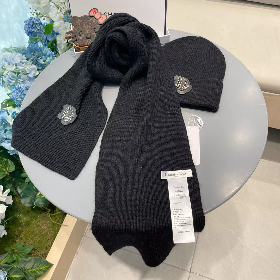Christian Dior Hat and Scarf Set EasyMatch 6878