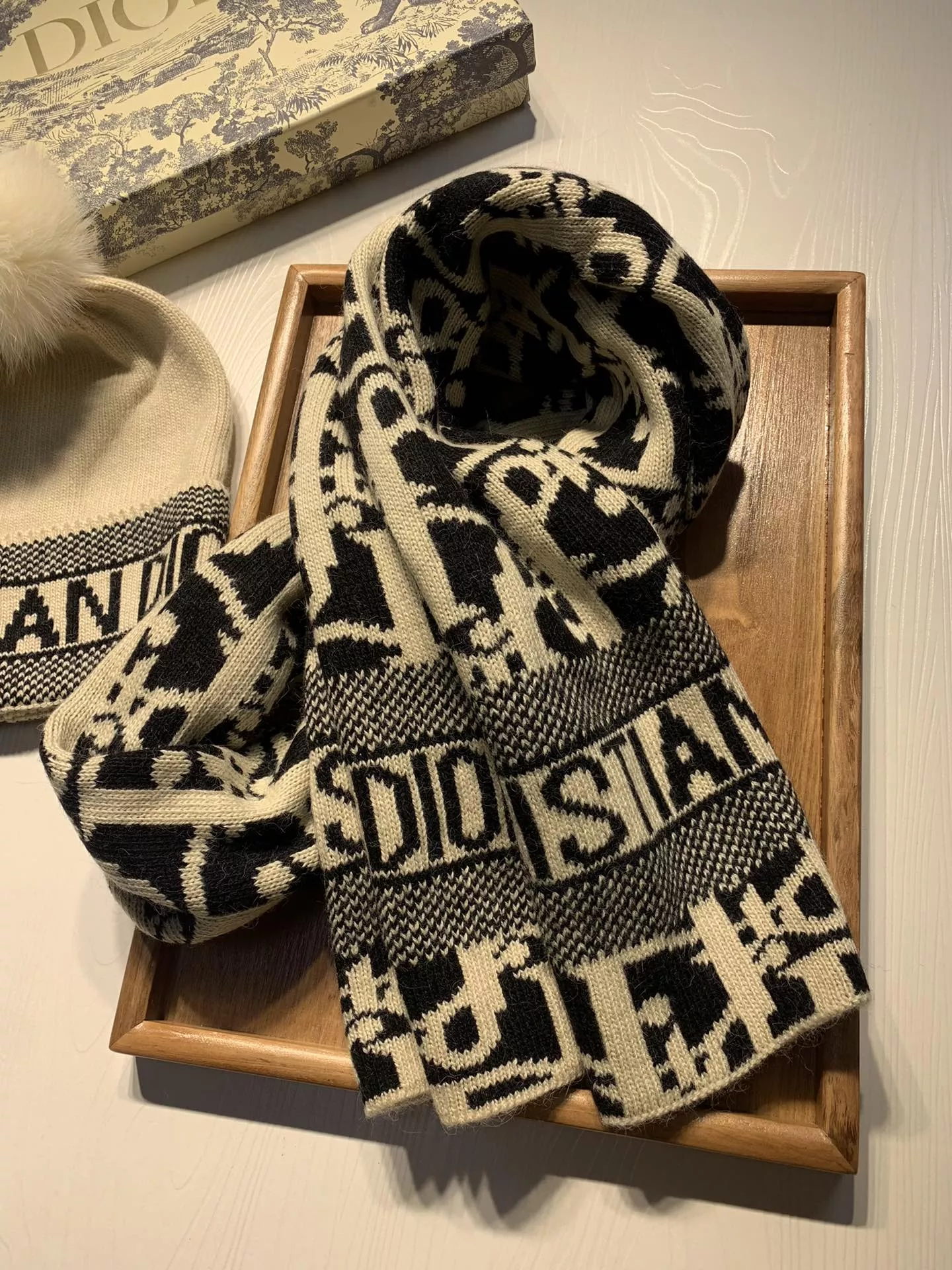 Christian Dior Hat and Scarf Set UrbanStyle 6788