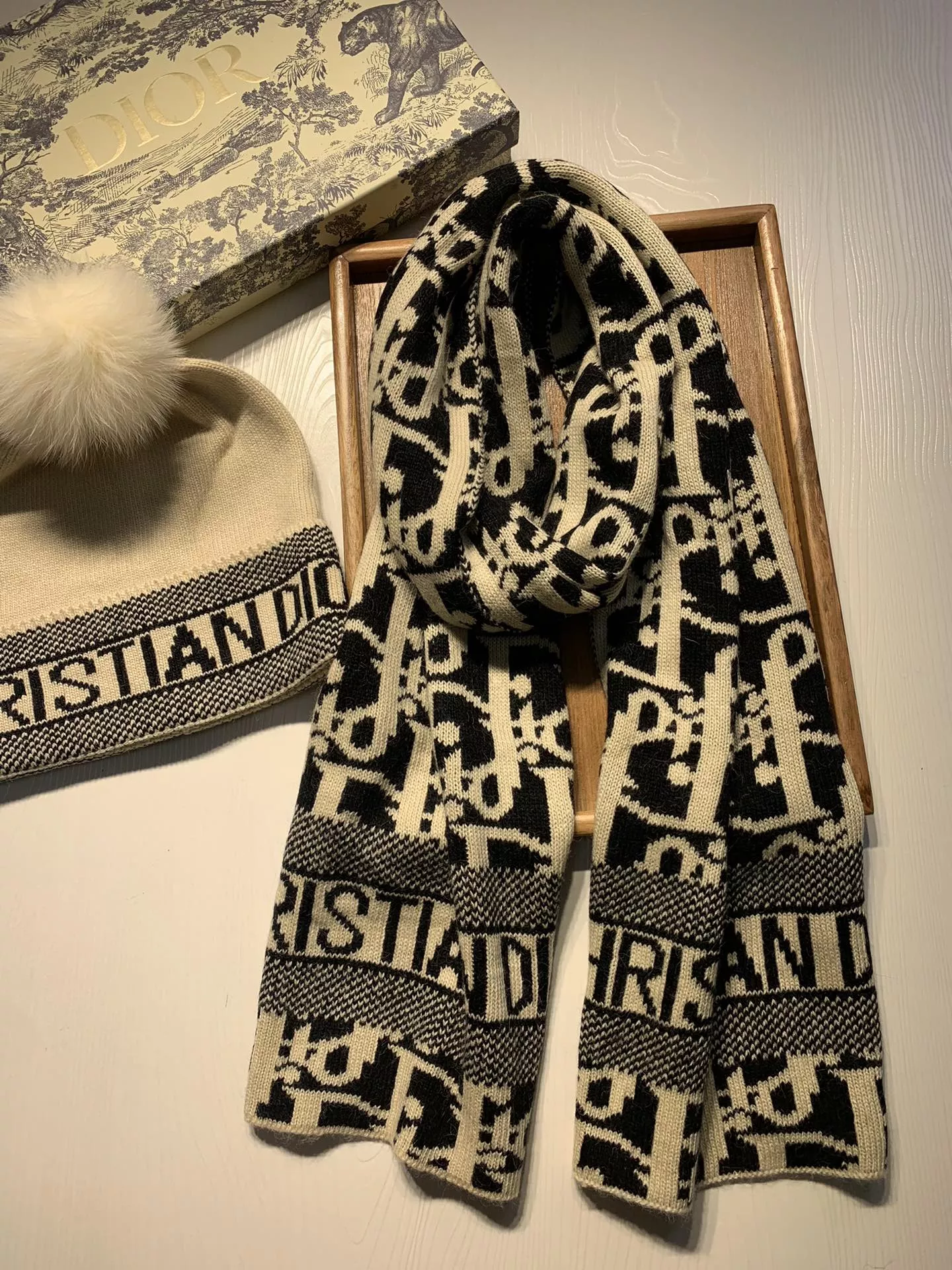 Christian Dior Hat and Scarf Set UrbanStyle 6788