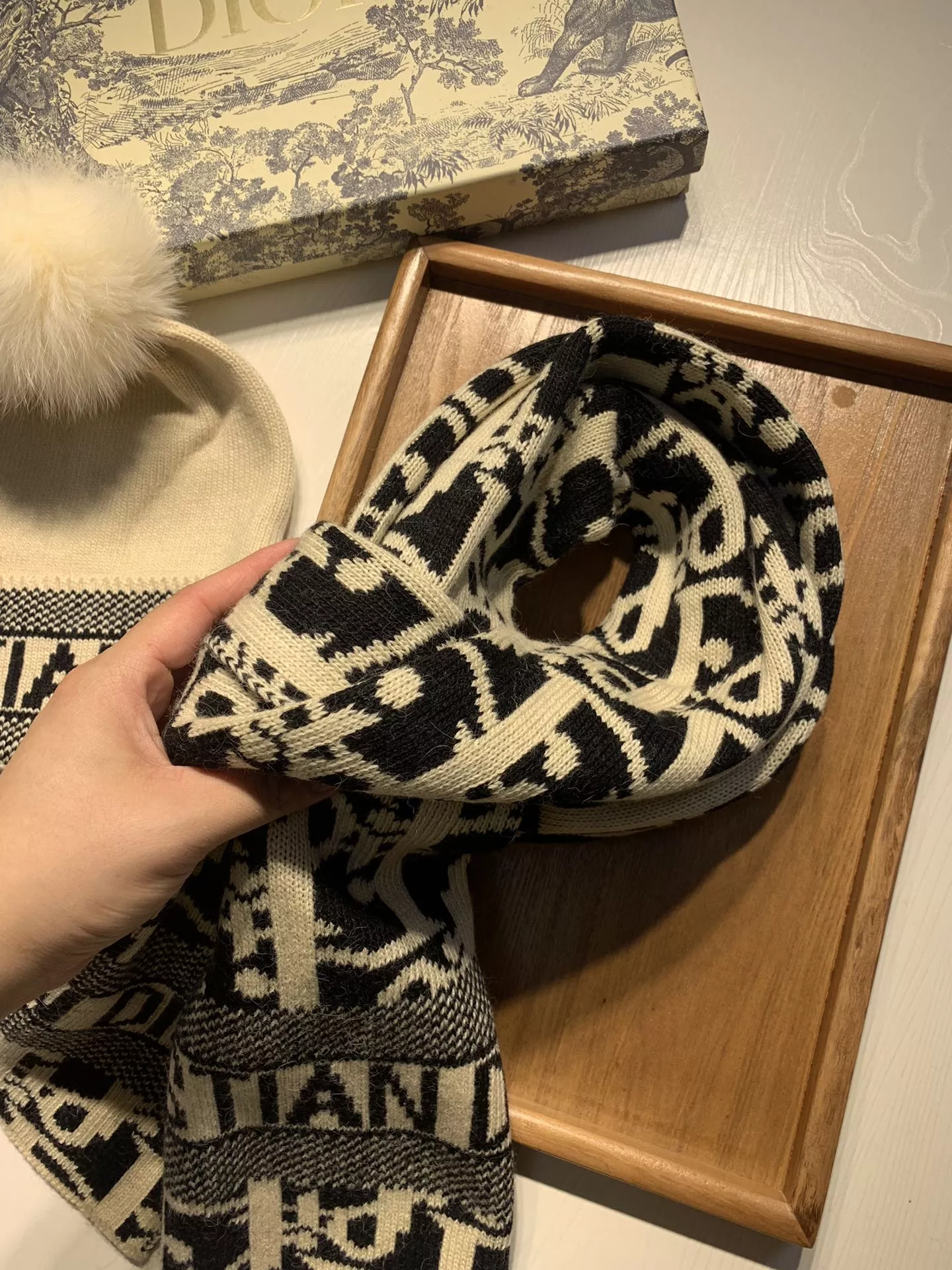 Christian Dior Hat and Scarf Set UrbanStyle 6788