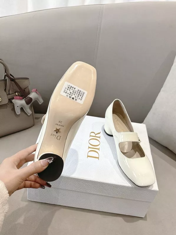Christian Dior High-Heeled Shoes For Women Sleek 7648