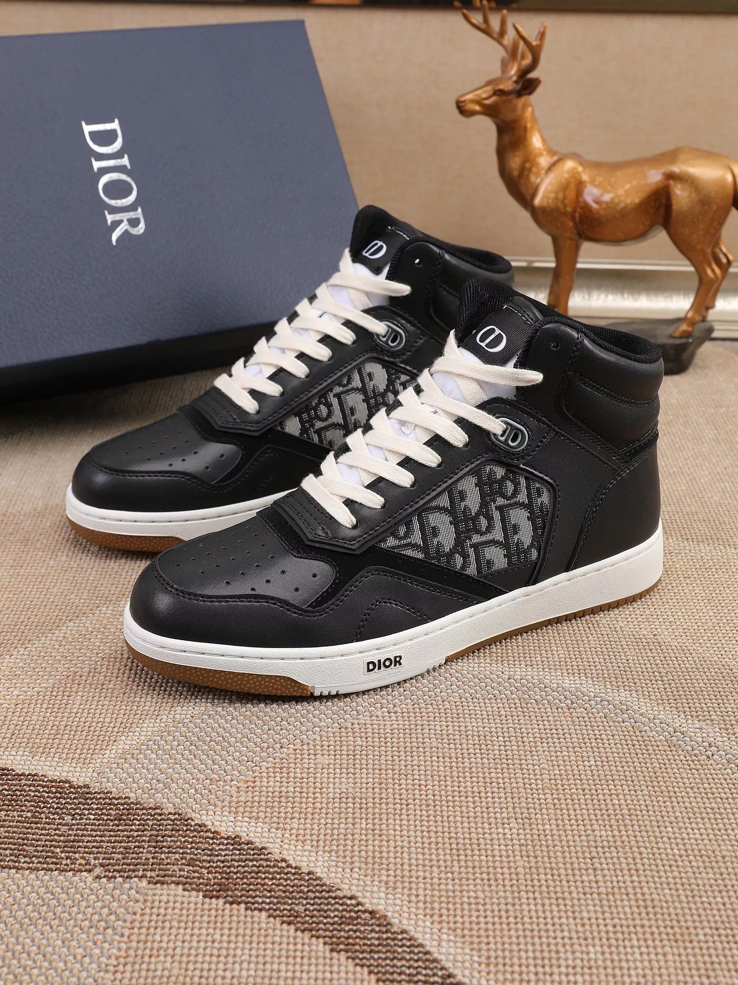 Christian Dior High Top Shoes For Men Minimalist 8171