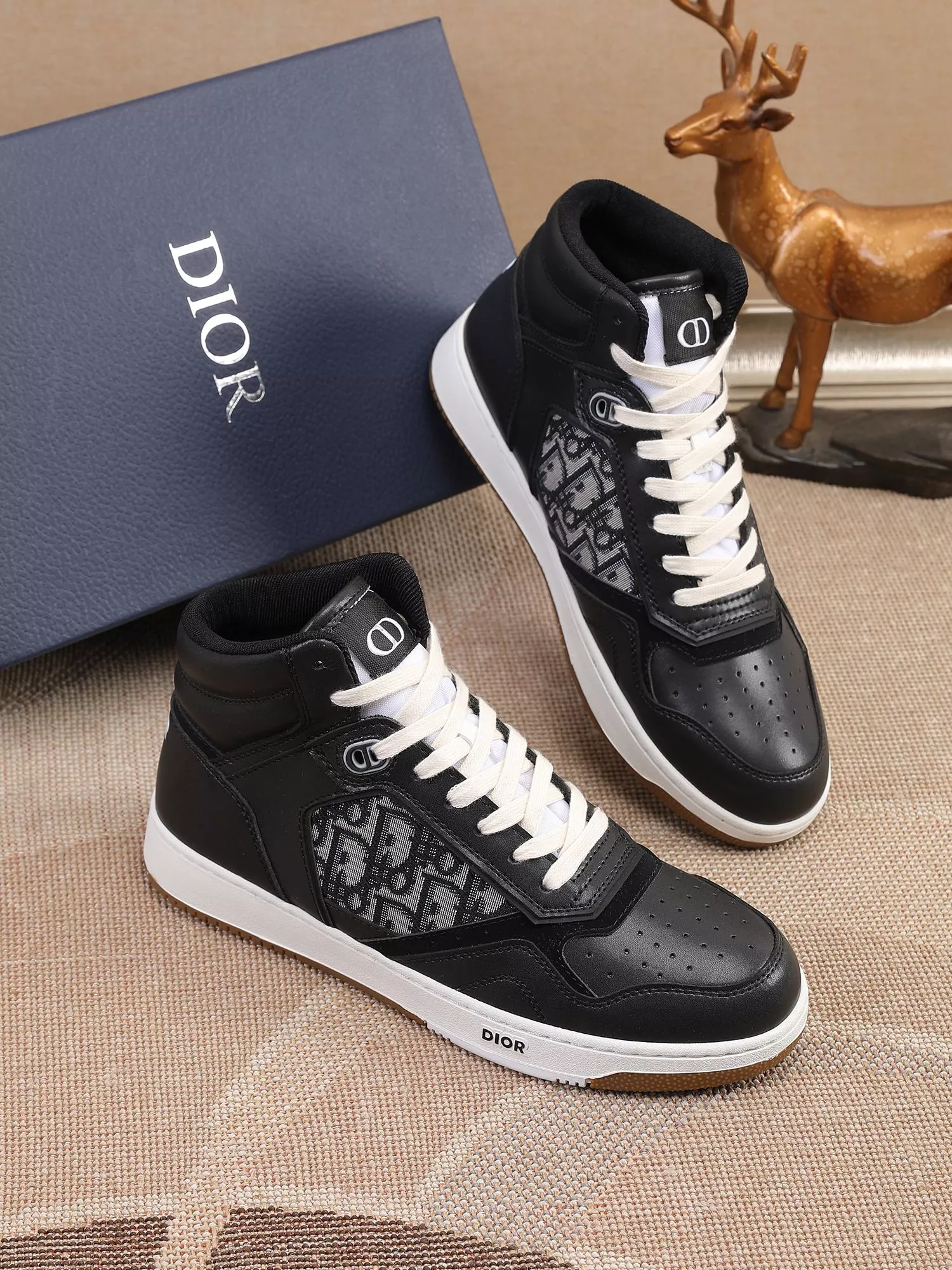 Christian Dior High Top Shoes For Men Minimalist 8171