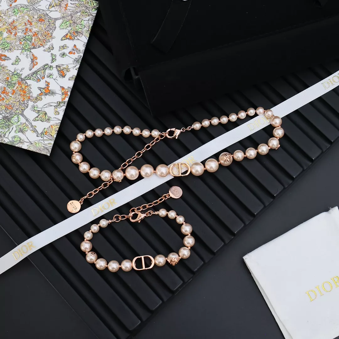 Christian Dior Jewelry Set For Women Popular 844
