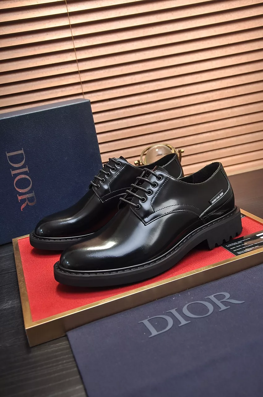 Christian Dior Leather Shoes For Men Compact 3637