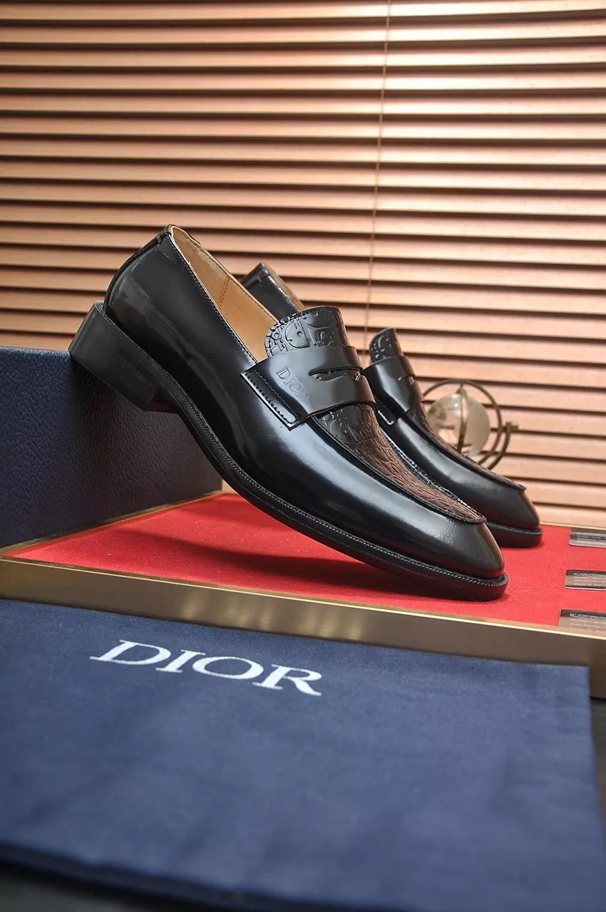 Christian Dior Leather Shoes For Men EasyMatch 7429