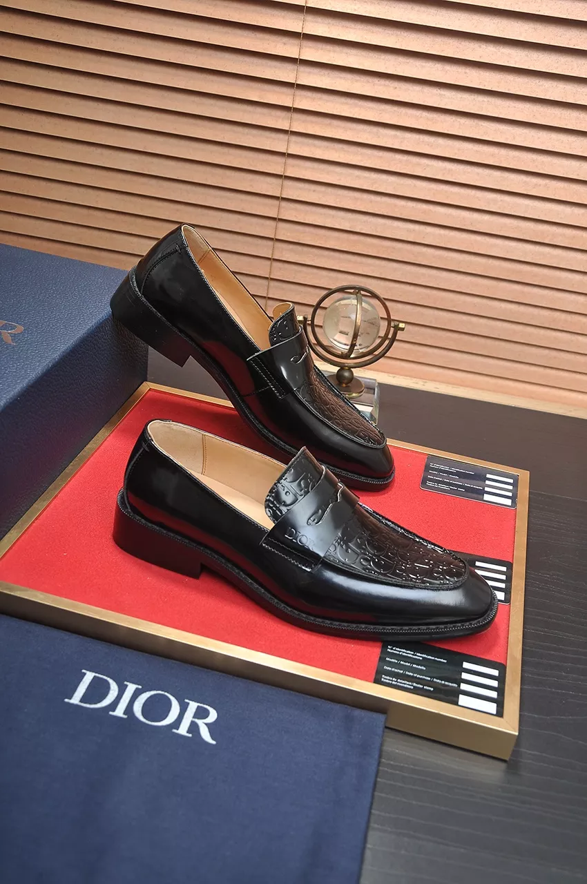 Christian Dior Leather Shoes For Men EasyMatch 7429