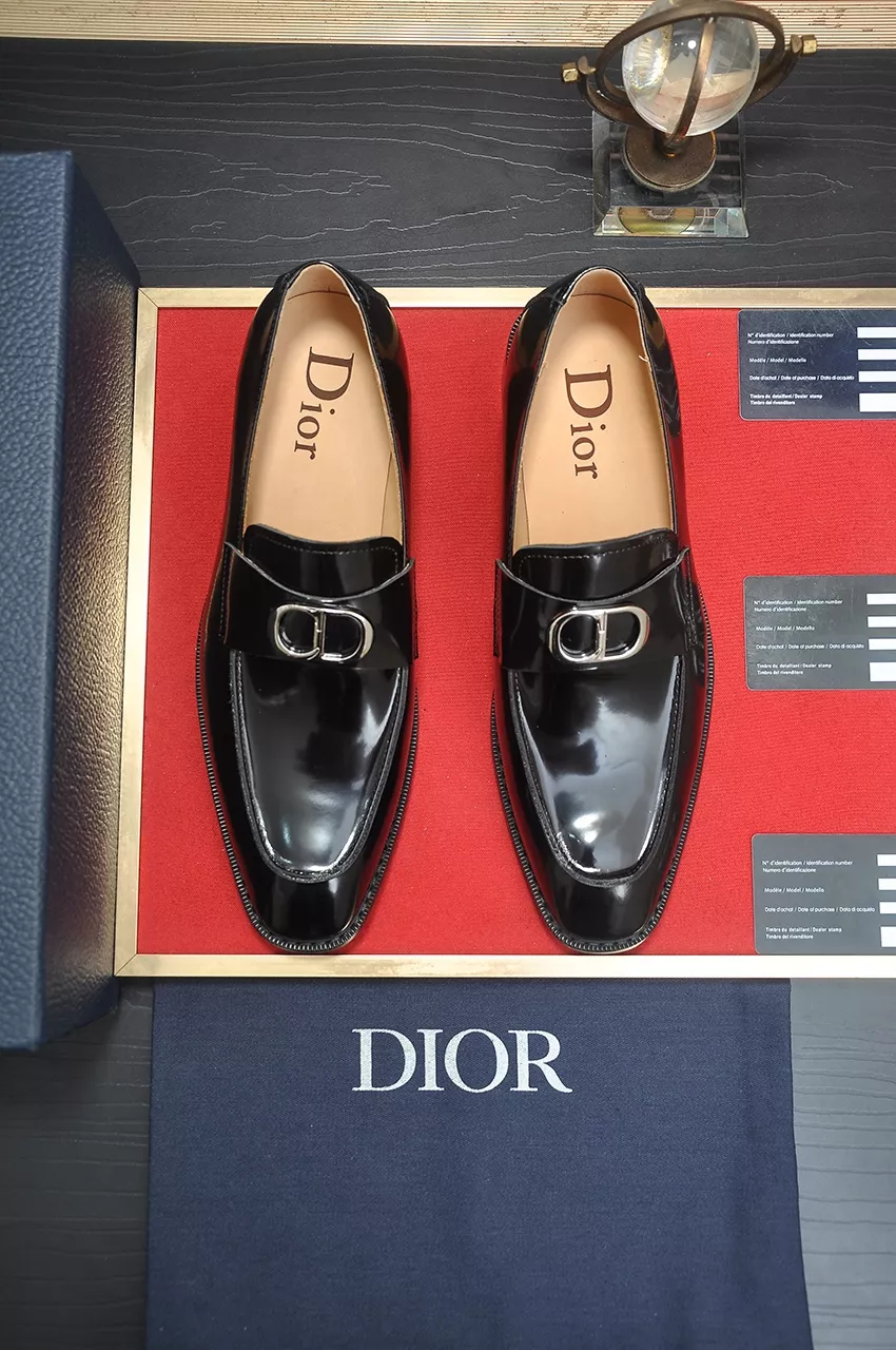 Christian Dior Leather Shoes For Men Elegant 4497