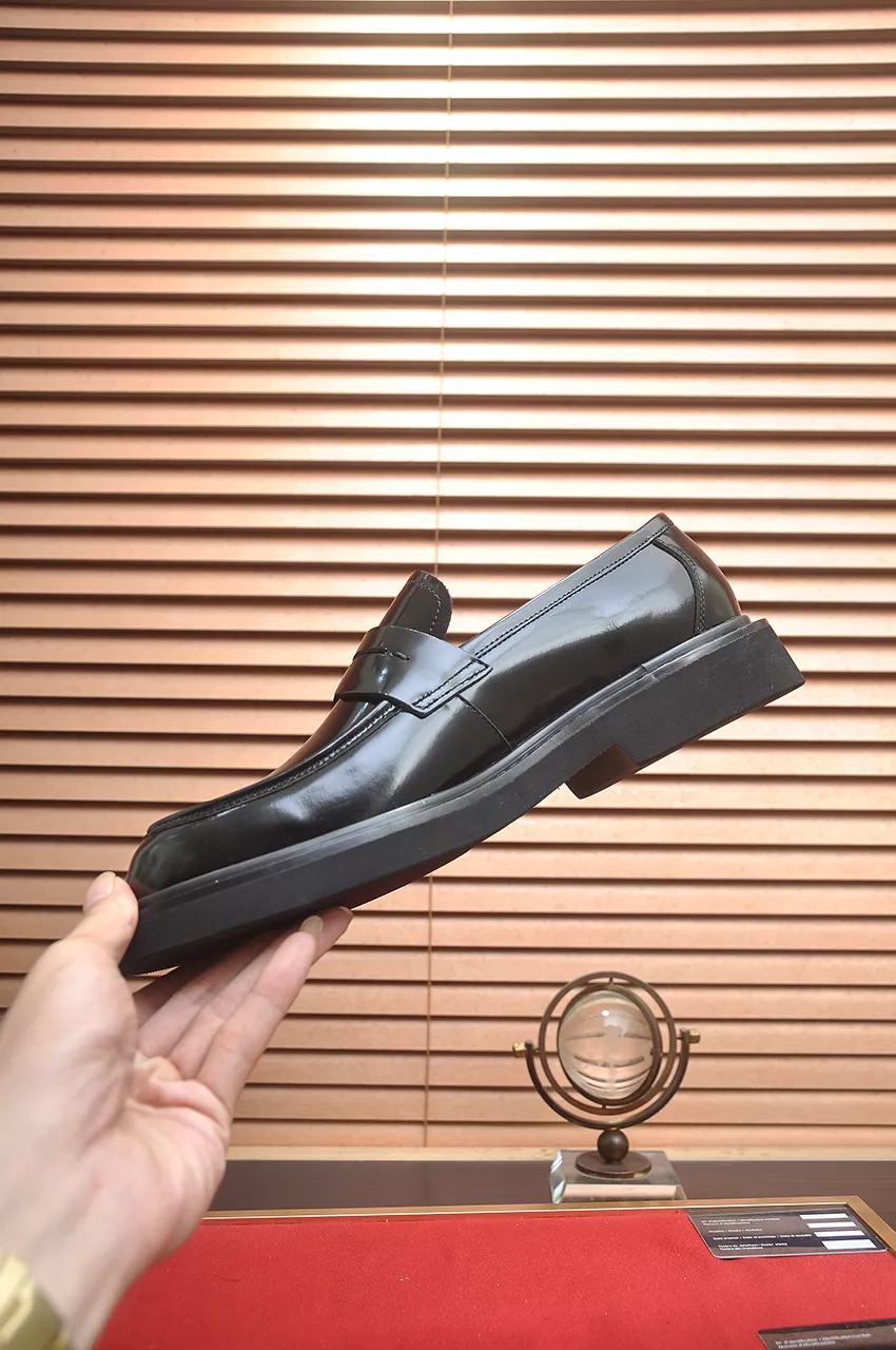 Christian Dior Leather Shoes For Men Vibrant 1580