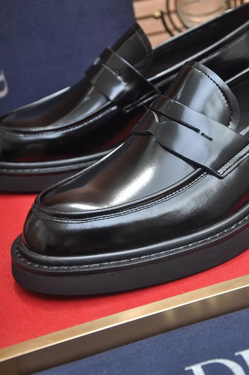 Christian Dior Leather Shoes For Men Vibrant 1580