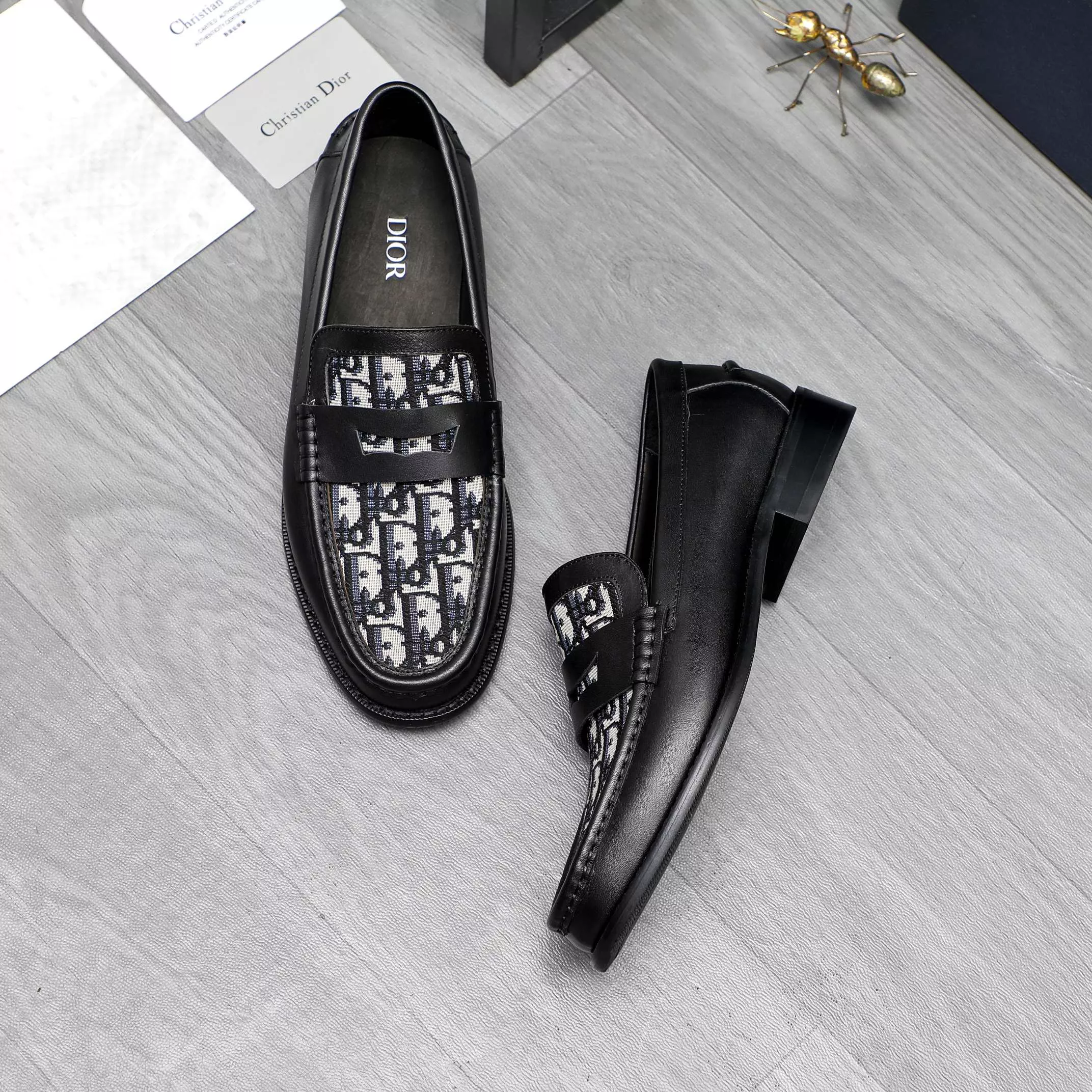 Christian Dior Leather Shoes For Men Vibrant 231