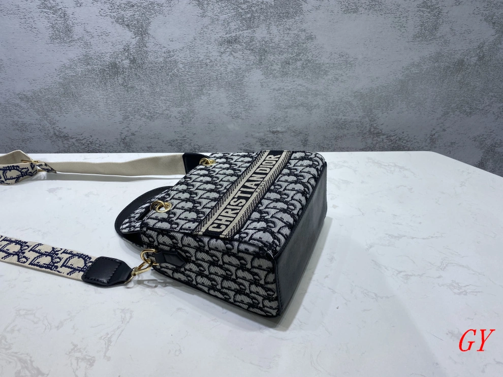 Christian Dior Messenger Bags For Women Functional 9535